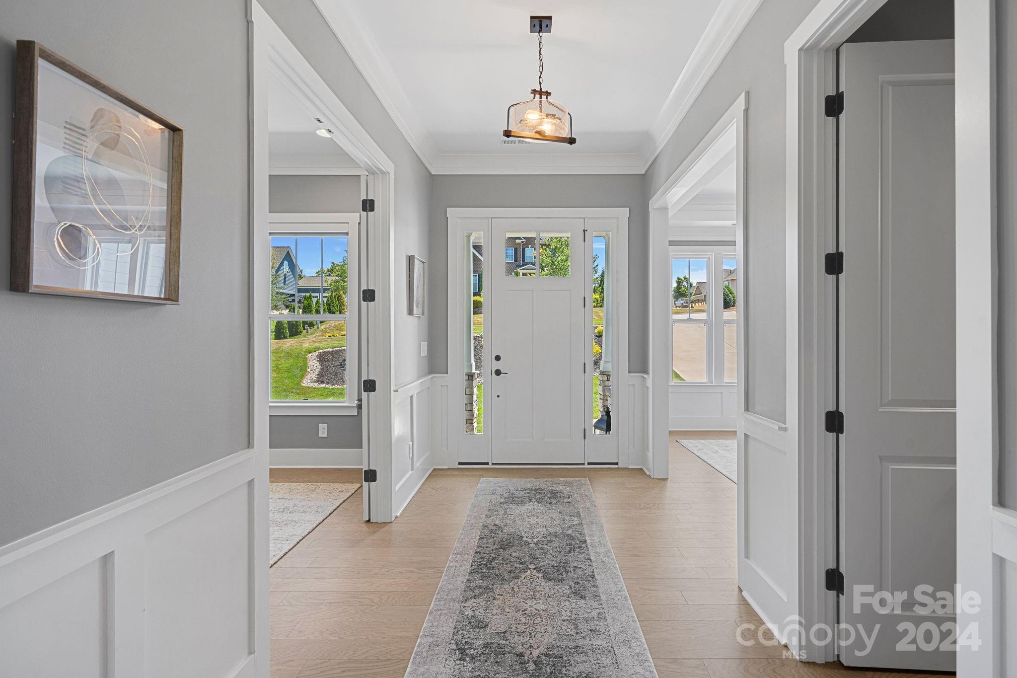 123 Farm Knoll Way