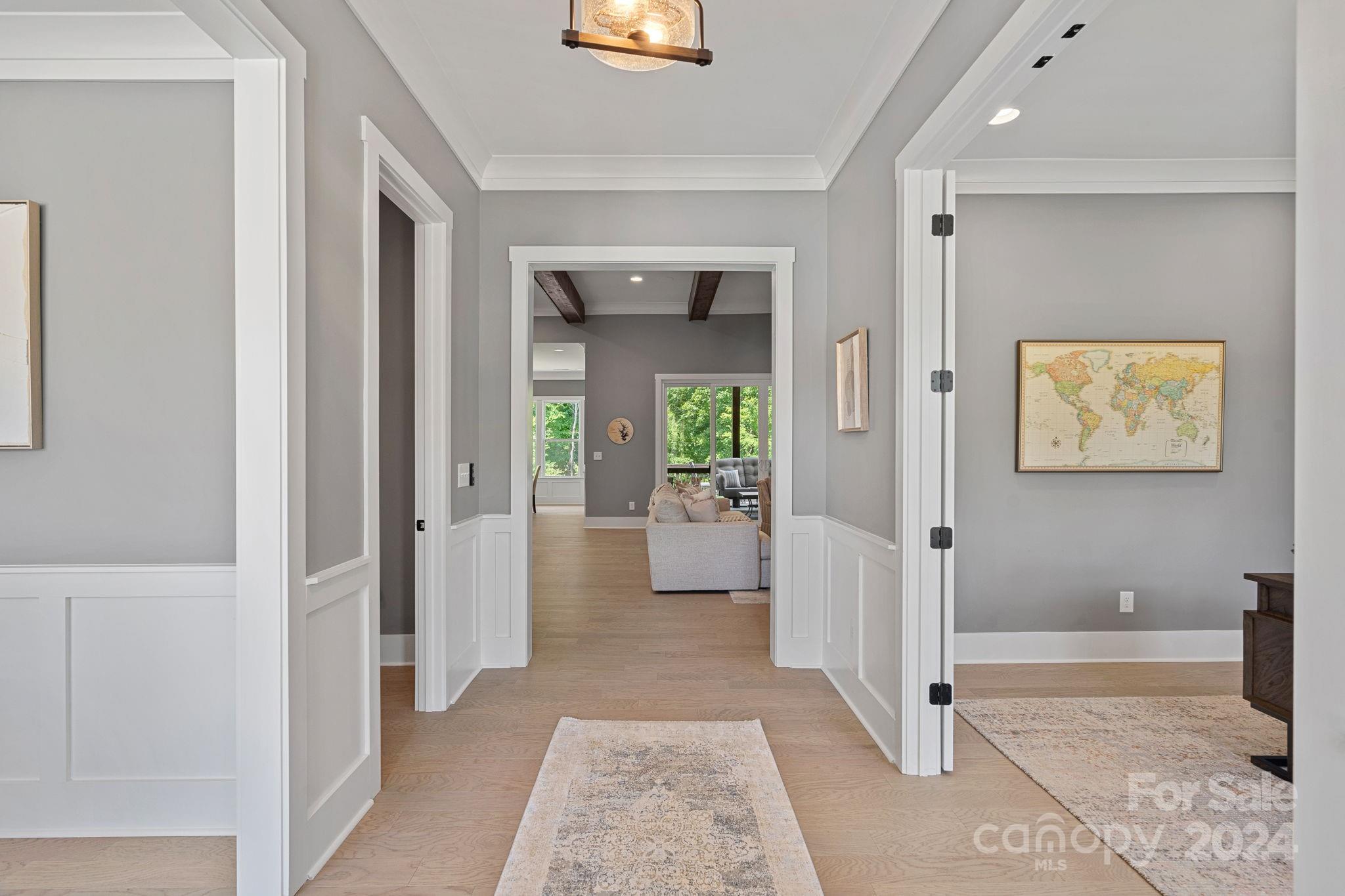 123 Farm Knoll Way