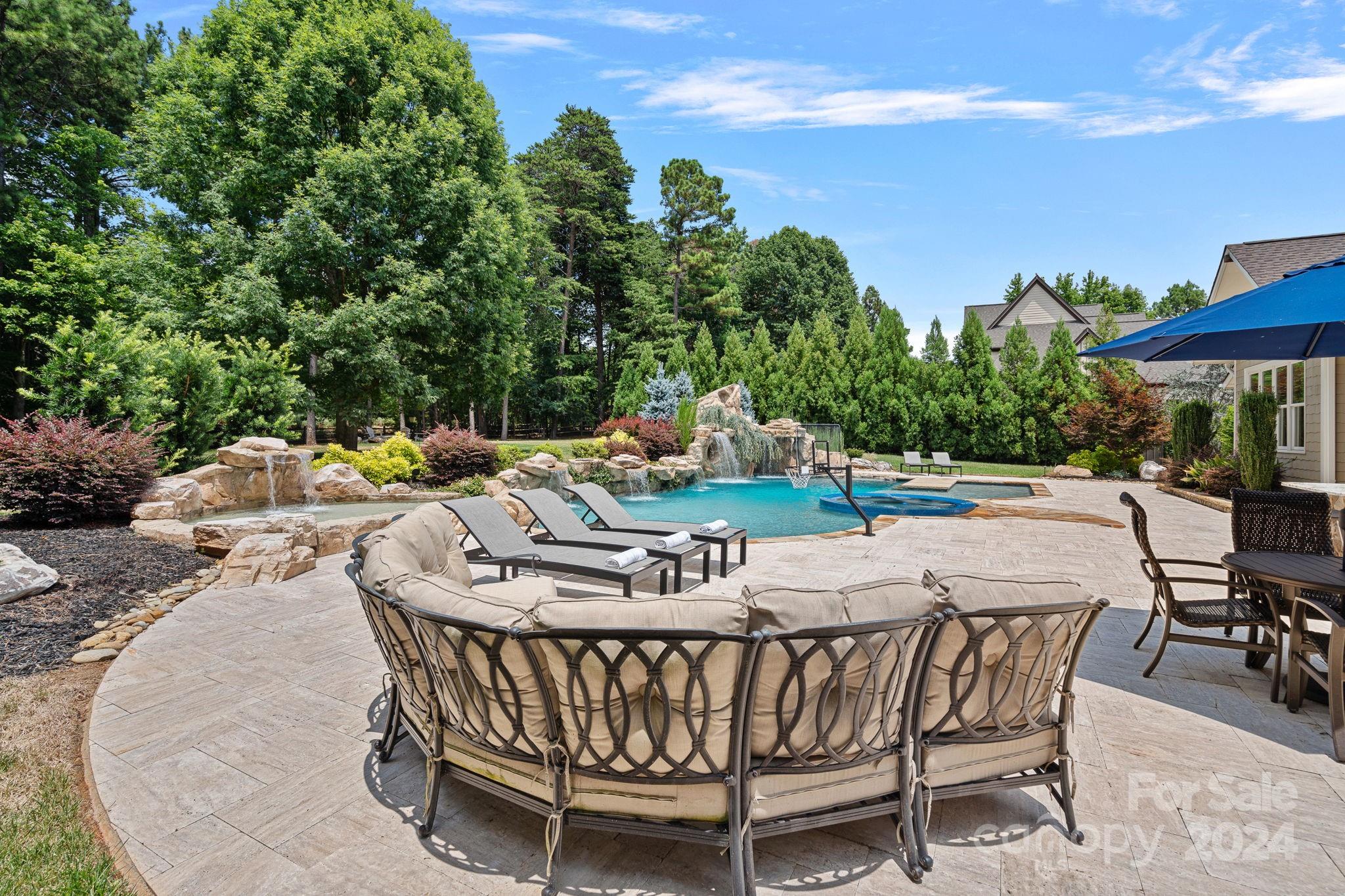 127 Bayberry Creek Circle