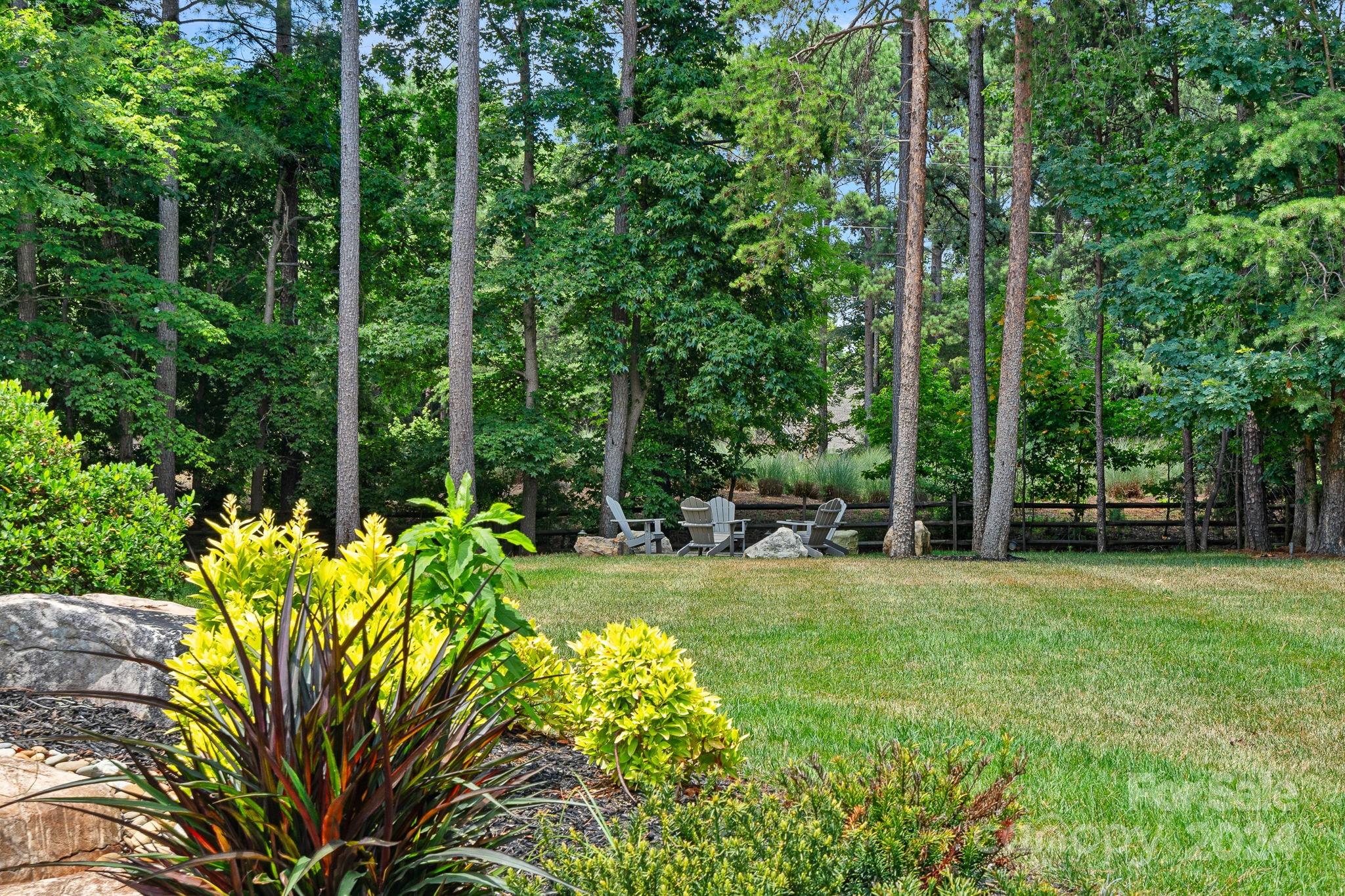 127 Bayberry Creek Circle