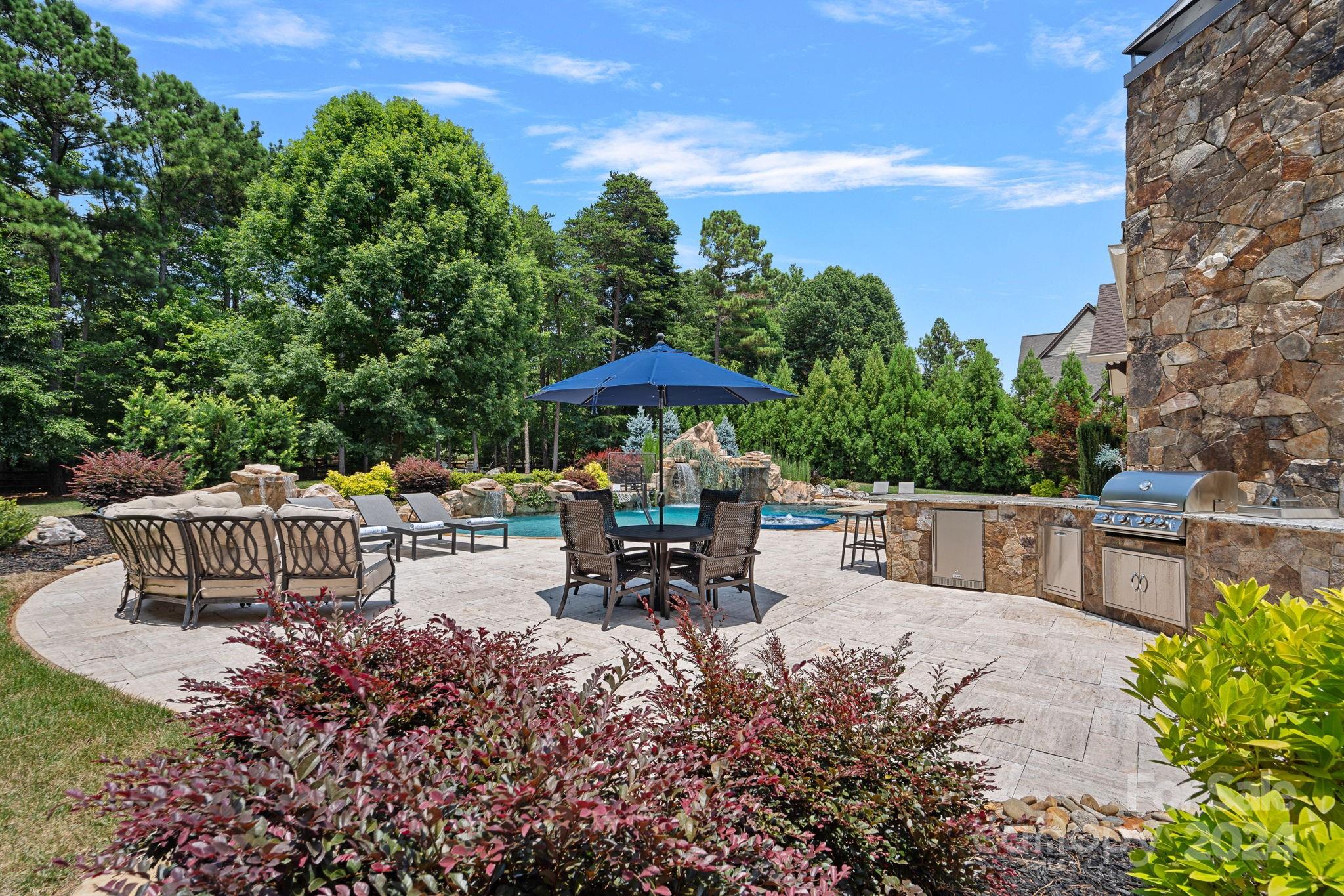 127 Bayberry Creek Circle