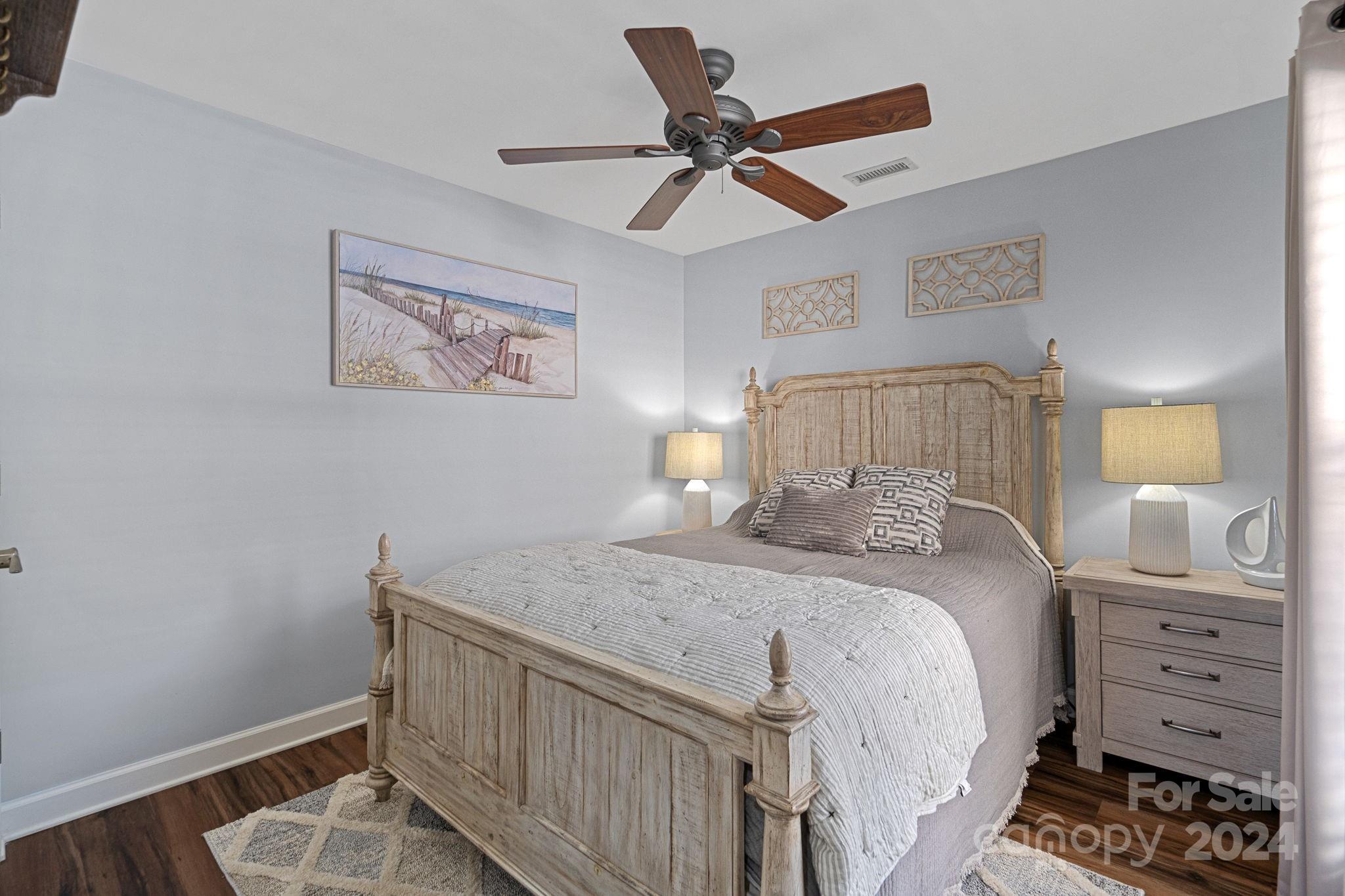 18773 Vineyard Point Lane Unit: 15