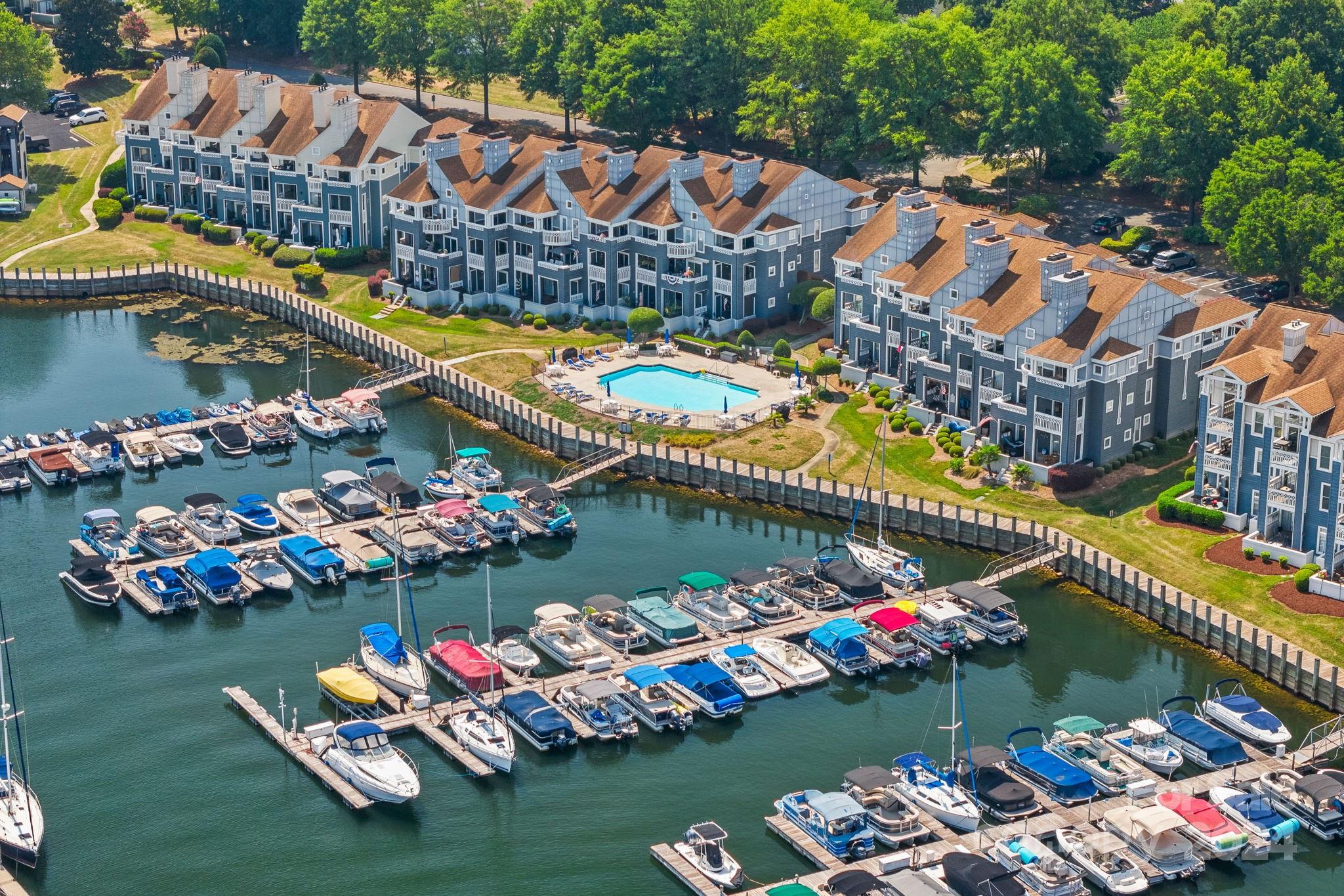 18773 Vineyard Point Lane Unit: 15
