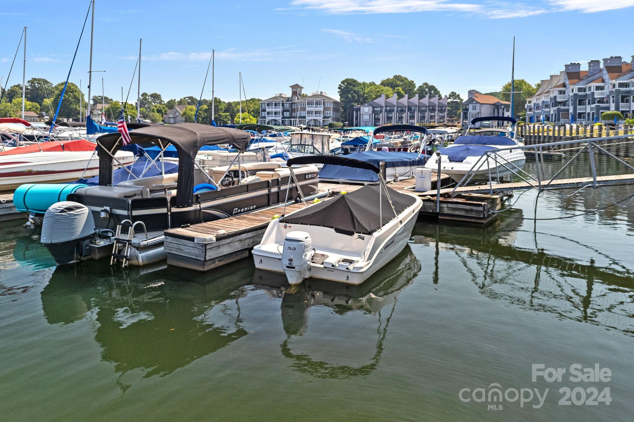 18773 Vineyard Point Lane Unit: 15