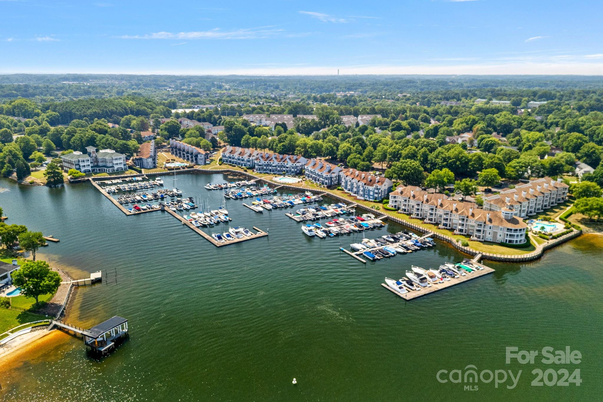 18773 Vineyard Point Lane Unit: 15