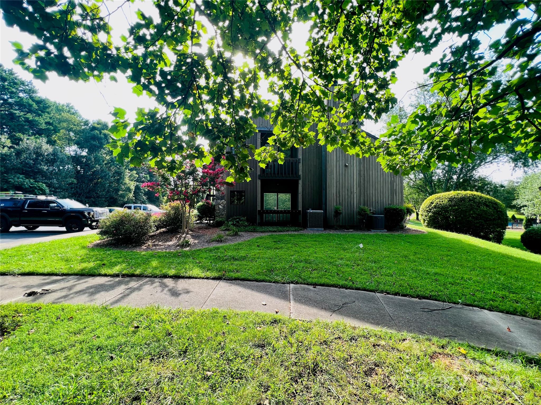 512 Mallard Head Lane