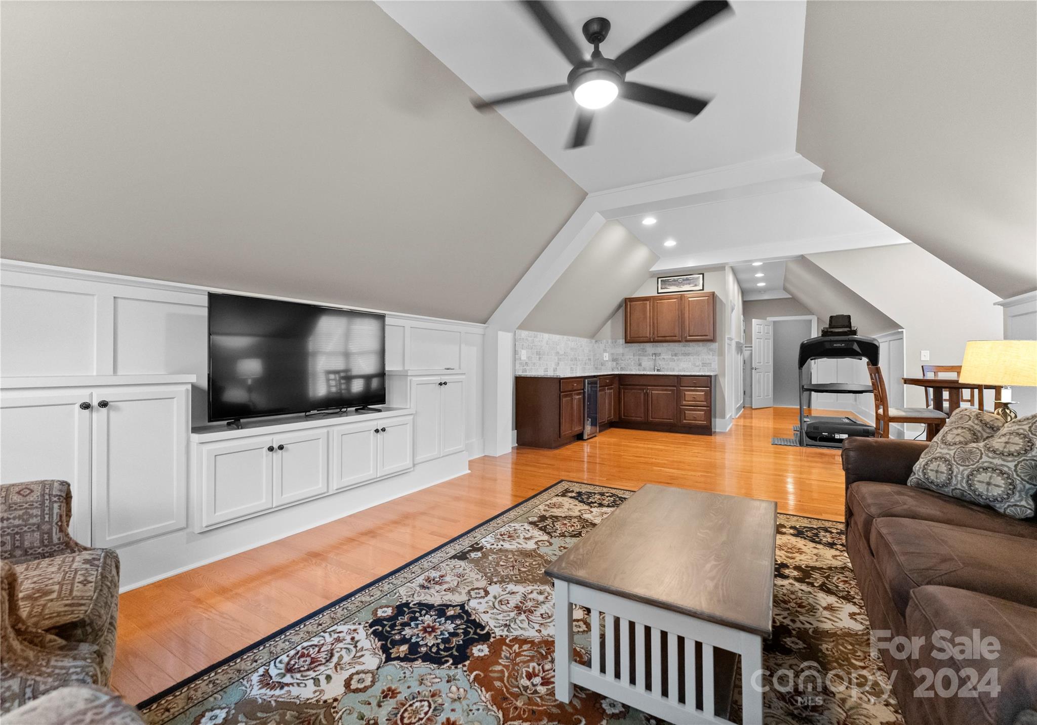 8814 Hillstone Court