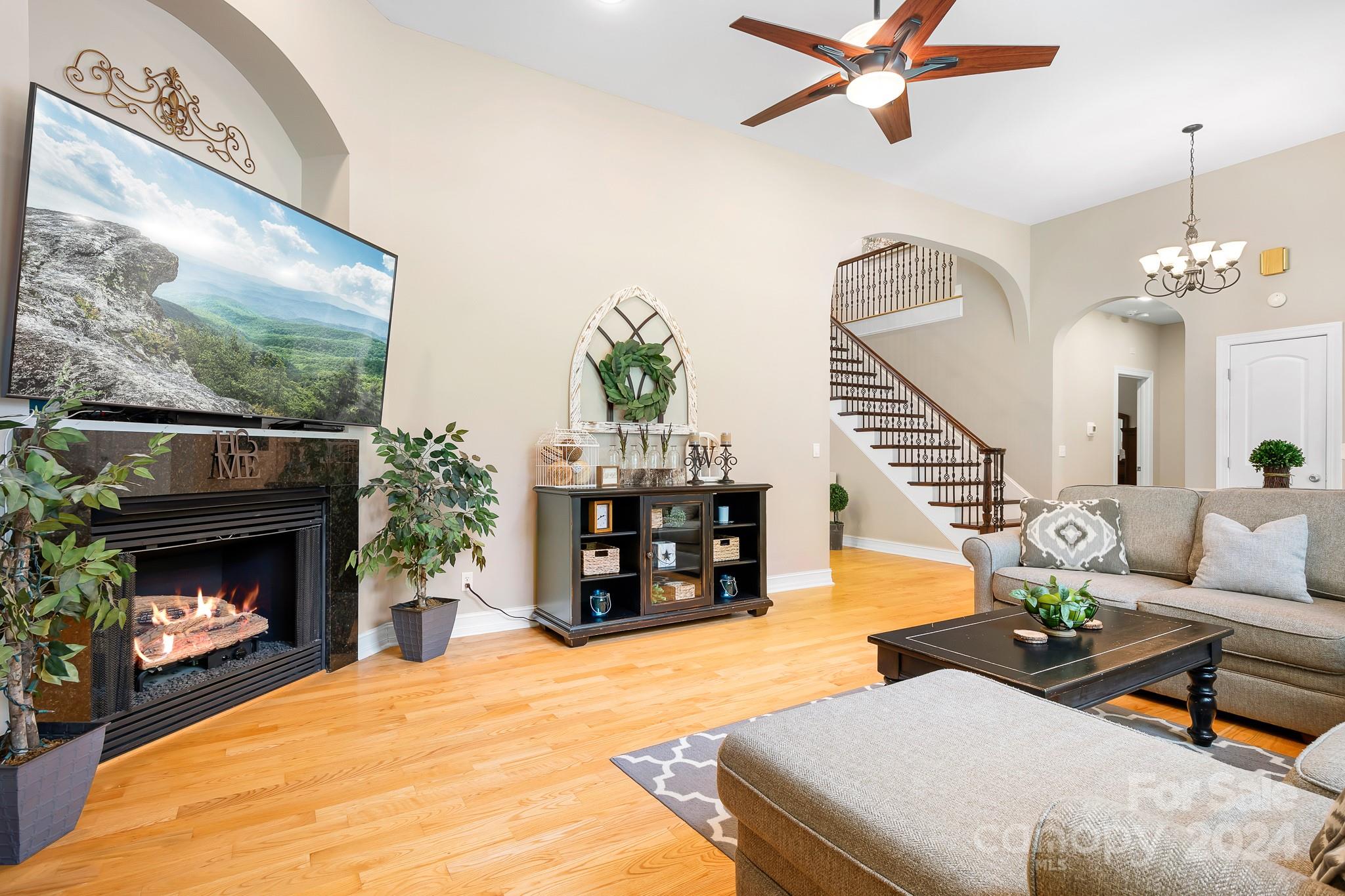 1491 Woodbend Court