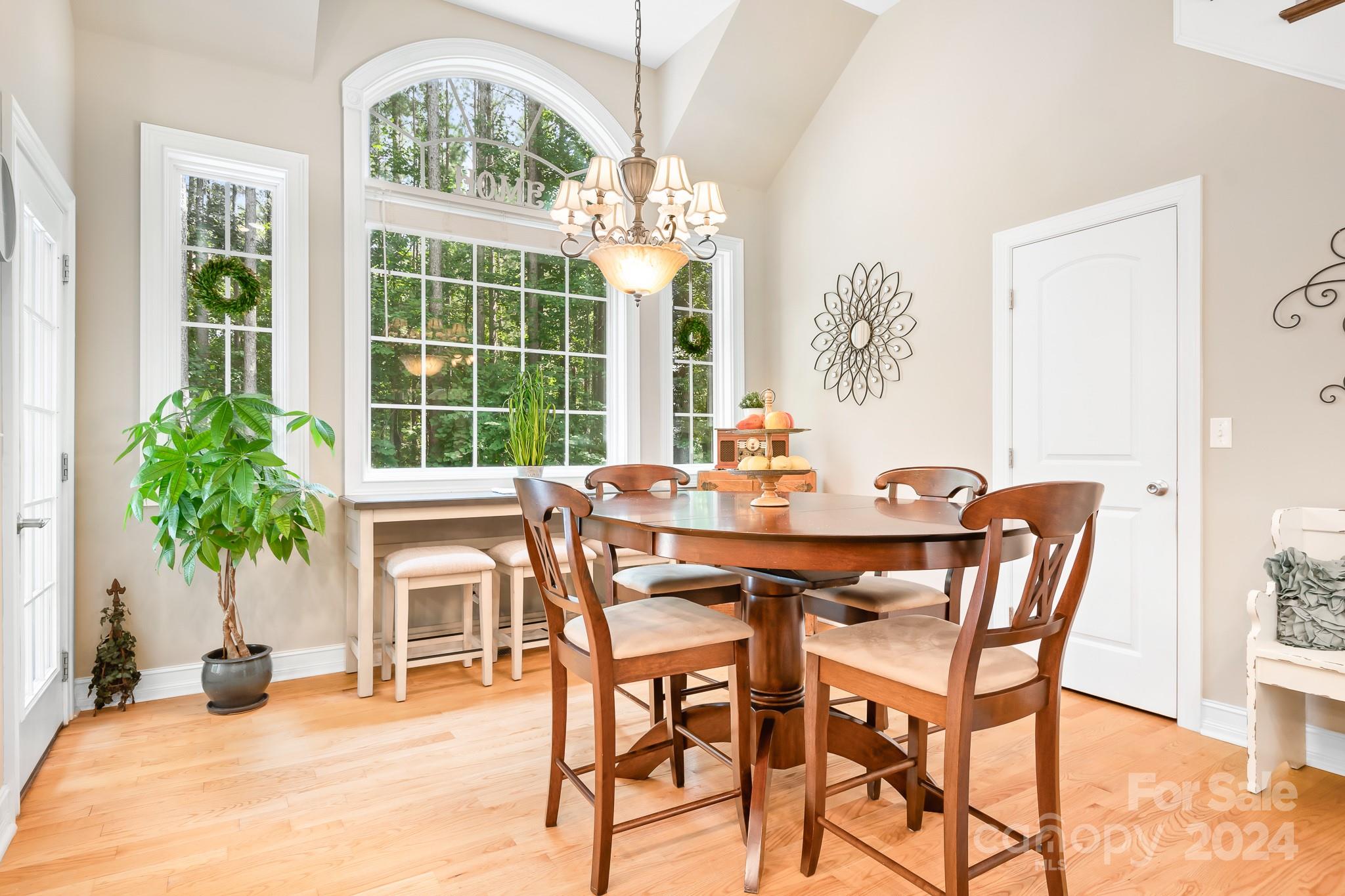 1491 Woodbend Court