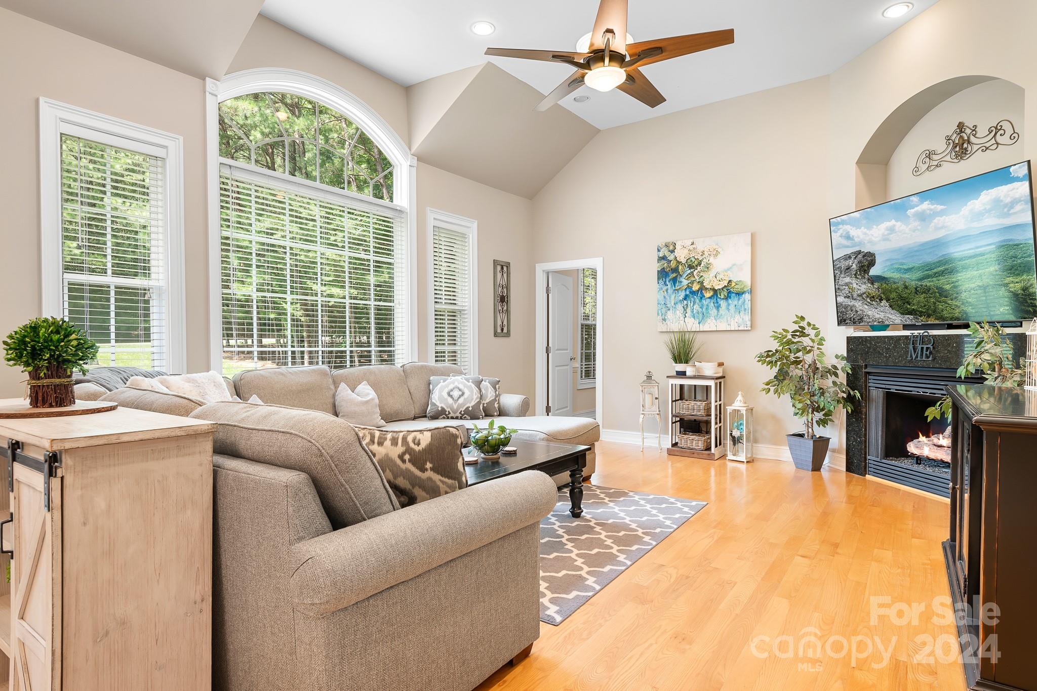 1491 Woodbend Court