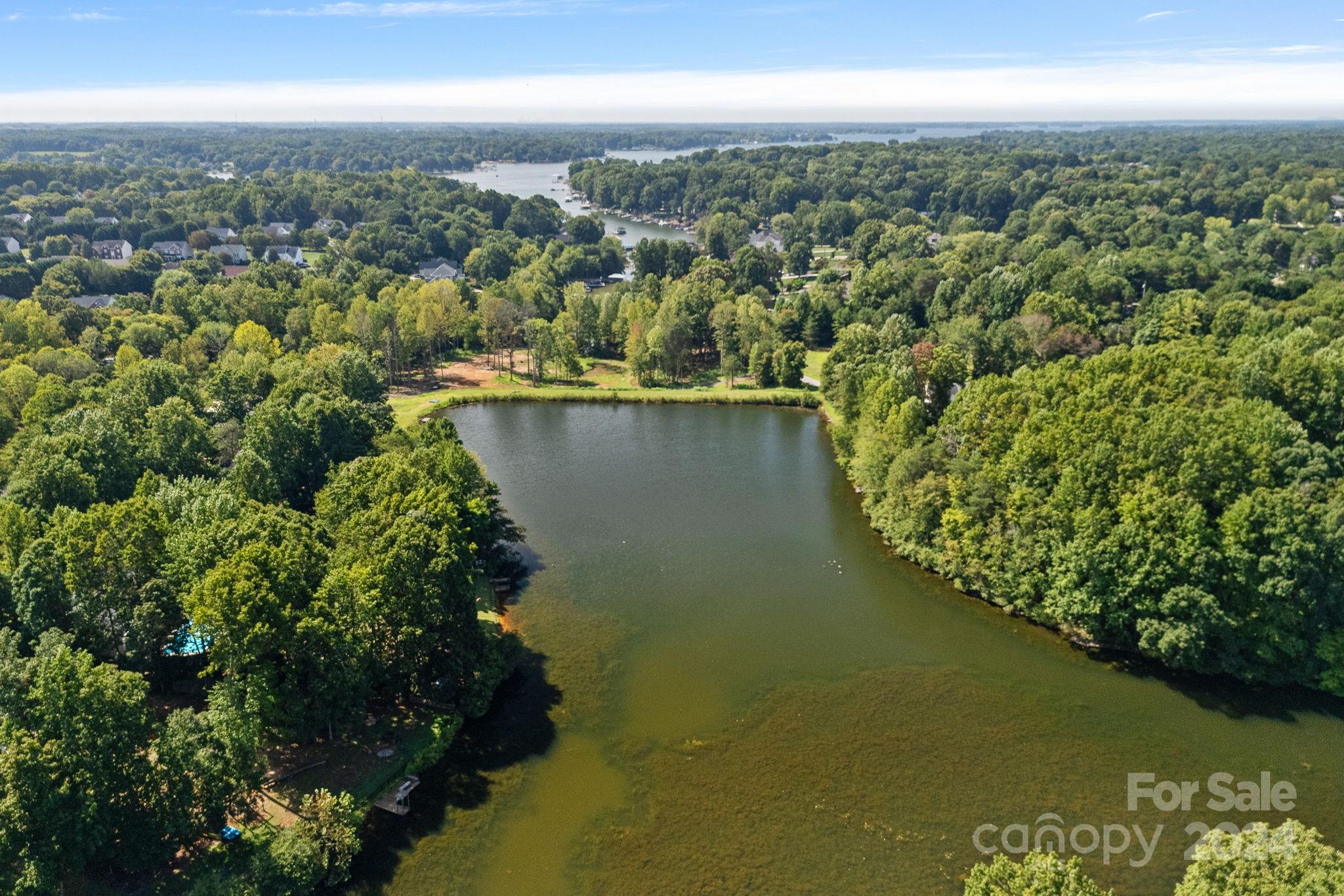 135 Pondhaven Circle