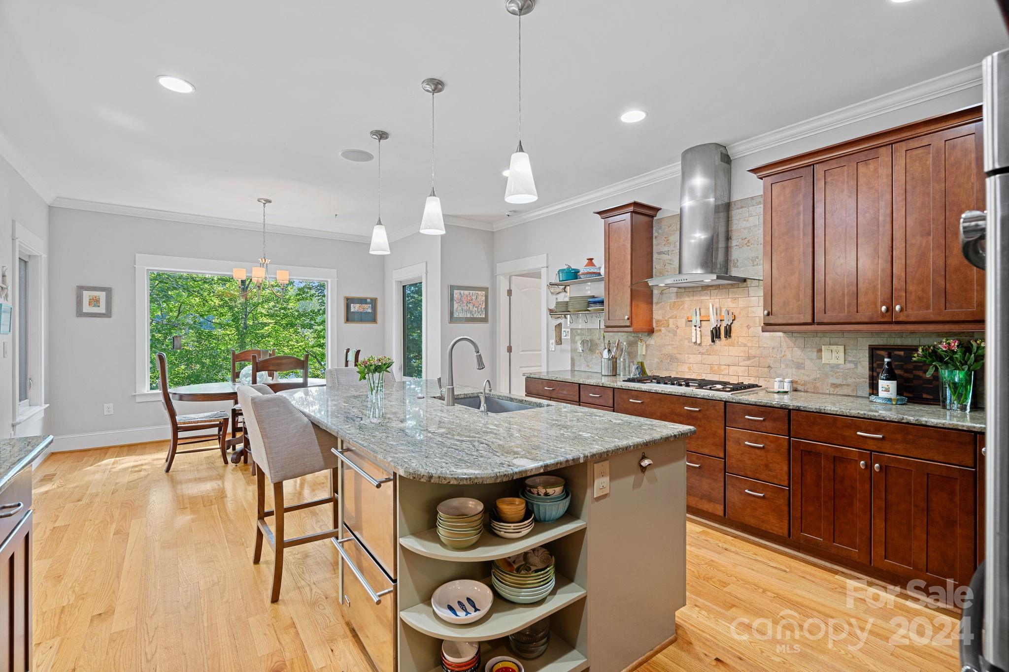 135 Pondhaven Circle