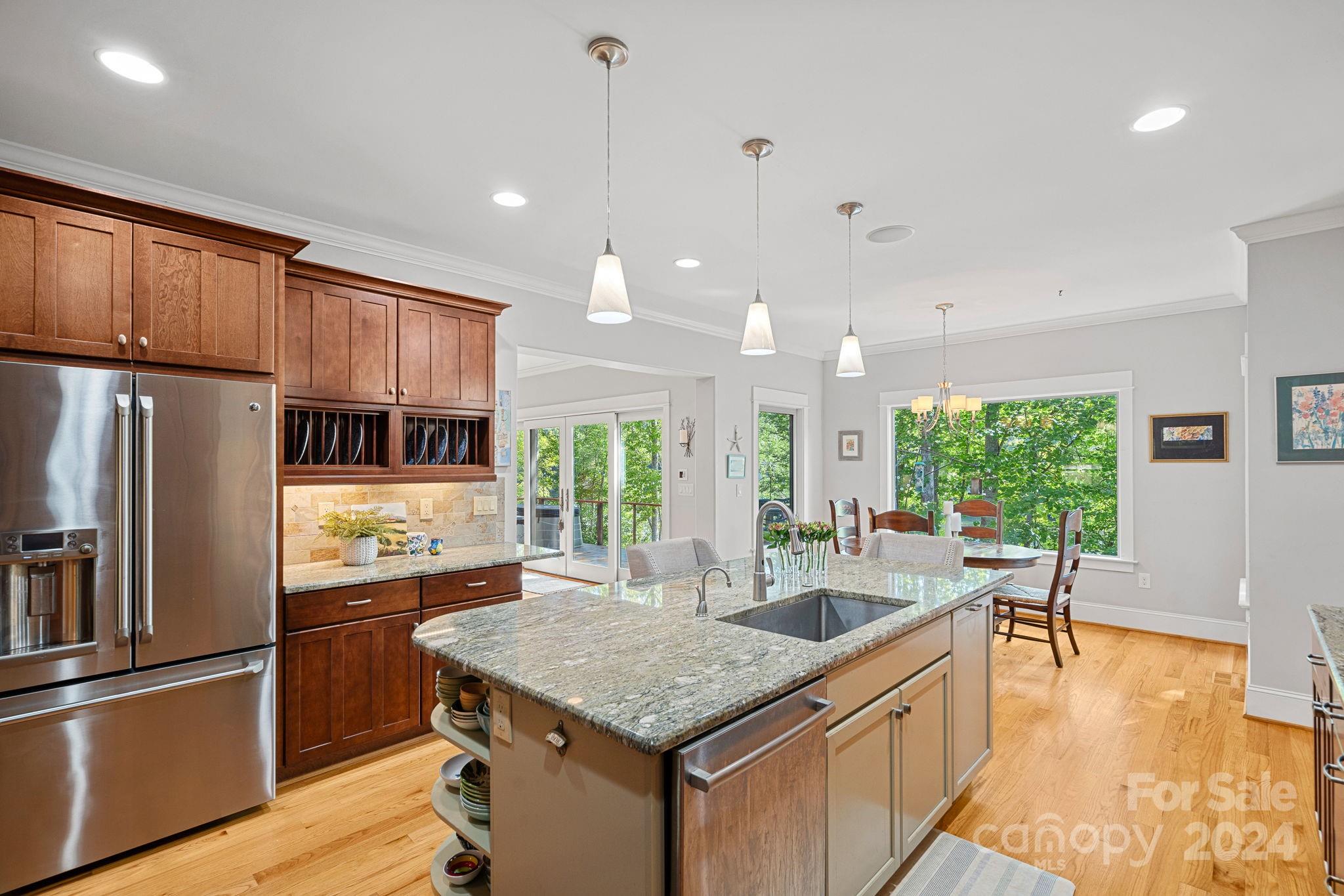 135 Pondhaven Circle