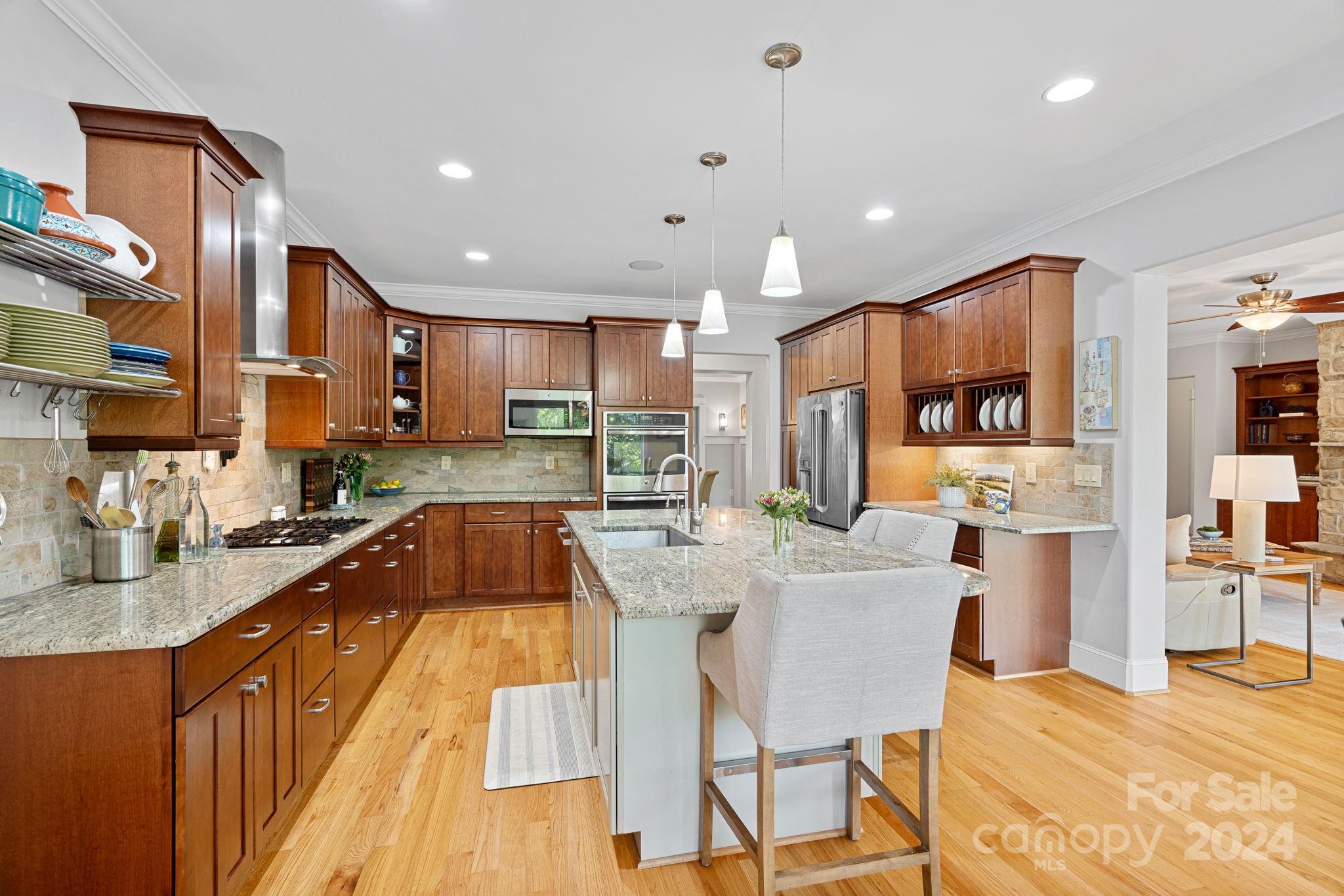 135 Pondhaven Circle