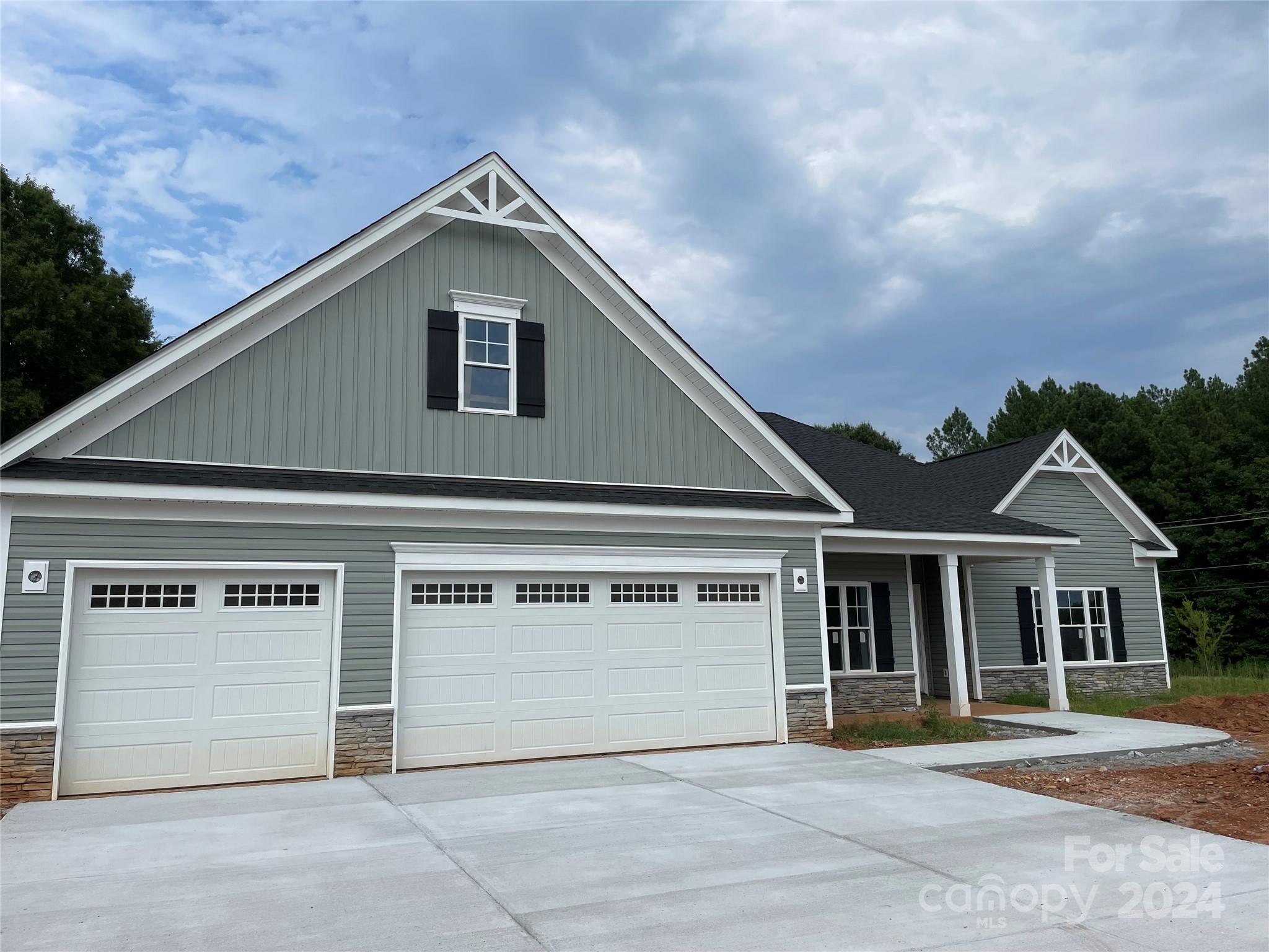 106 Falls Leaf Drive