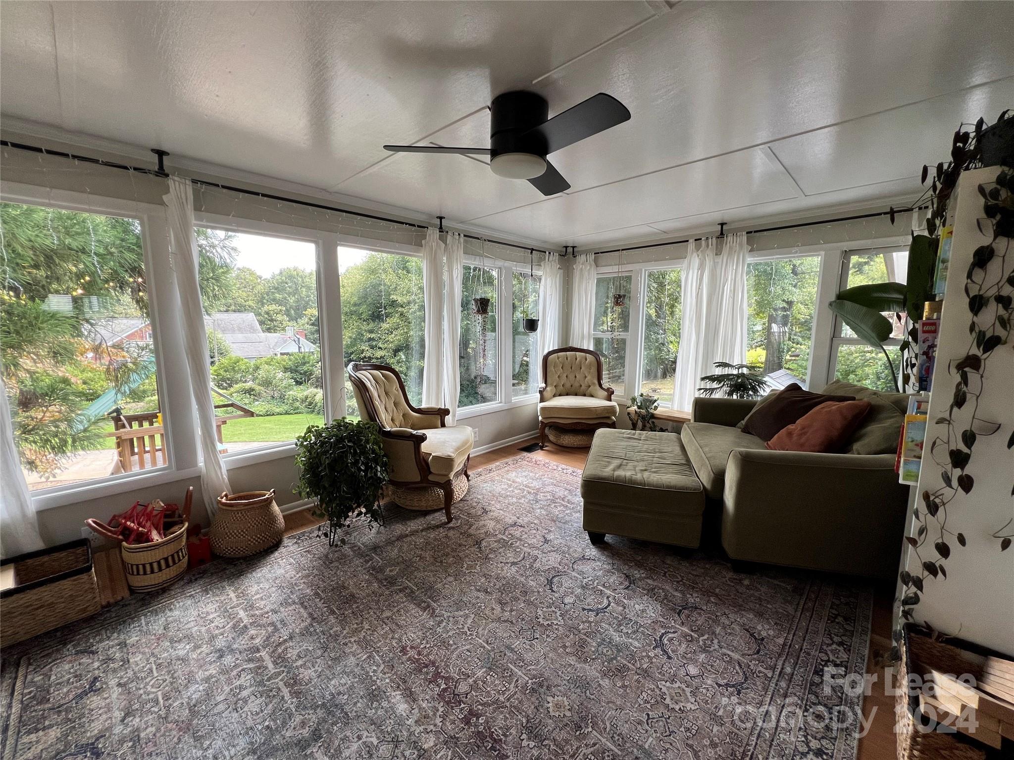 78 Glendale Avenue SE