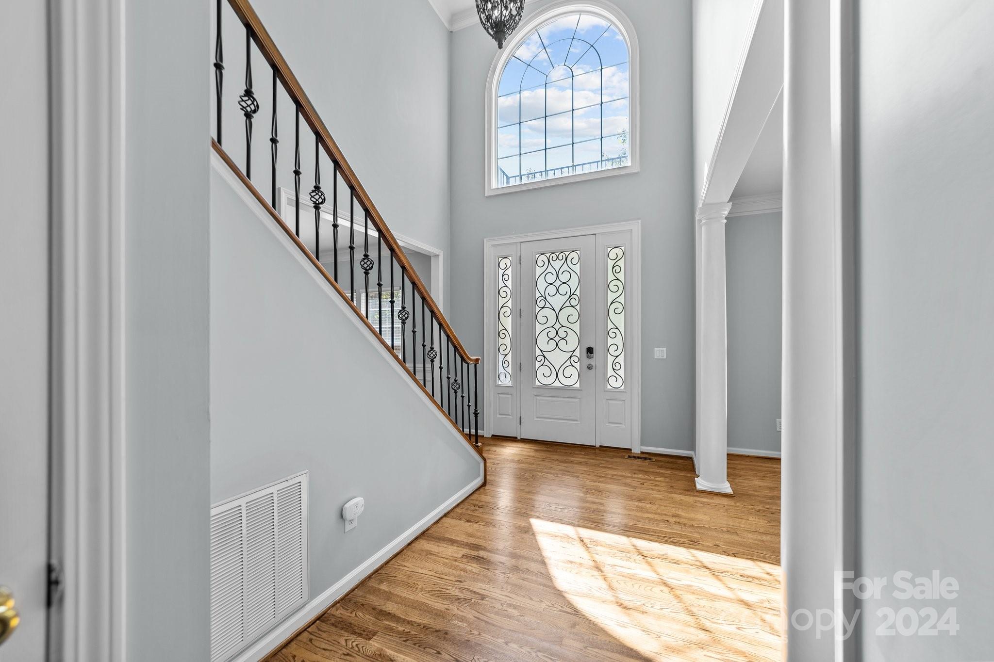 190 Montrose Drive