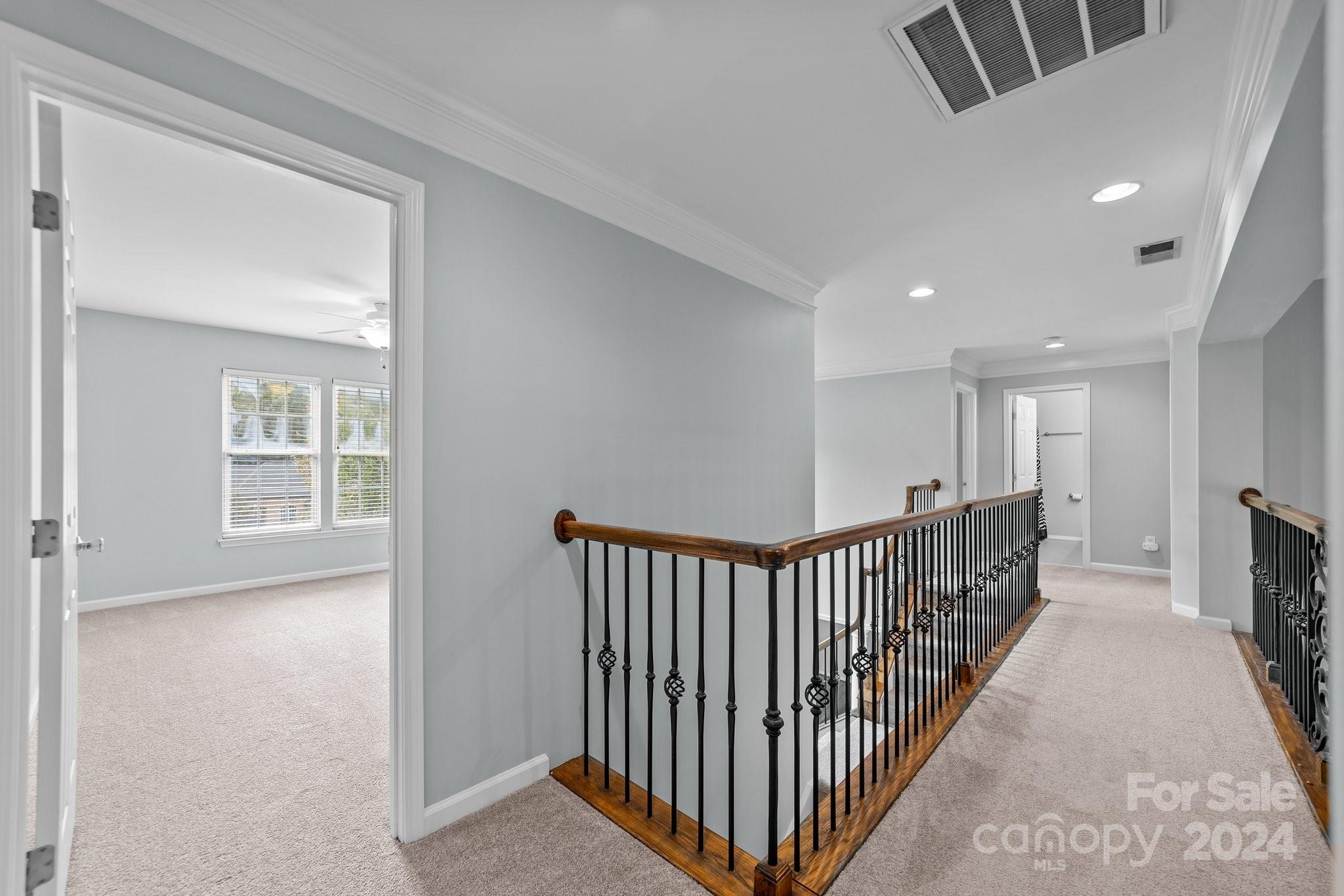 190 Montrose Drive