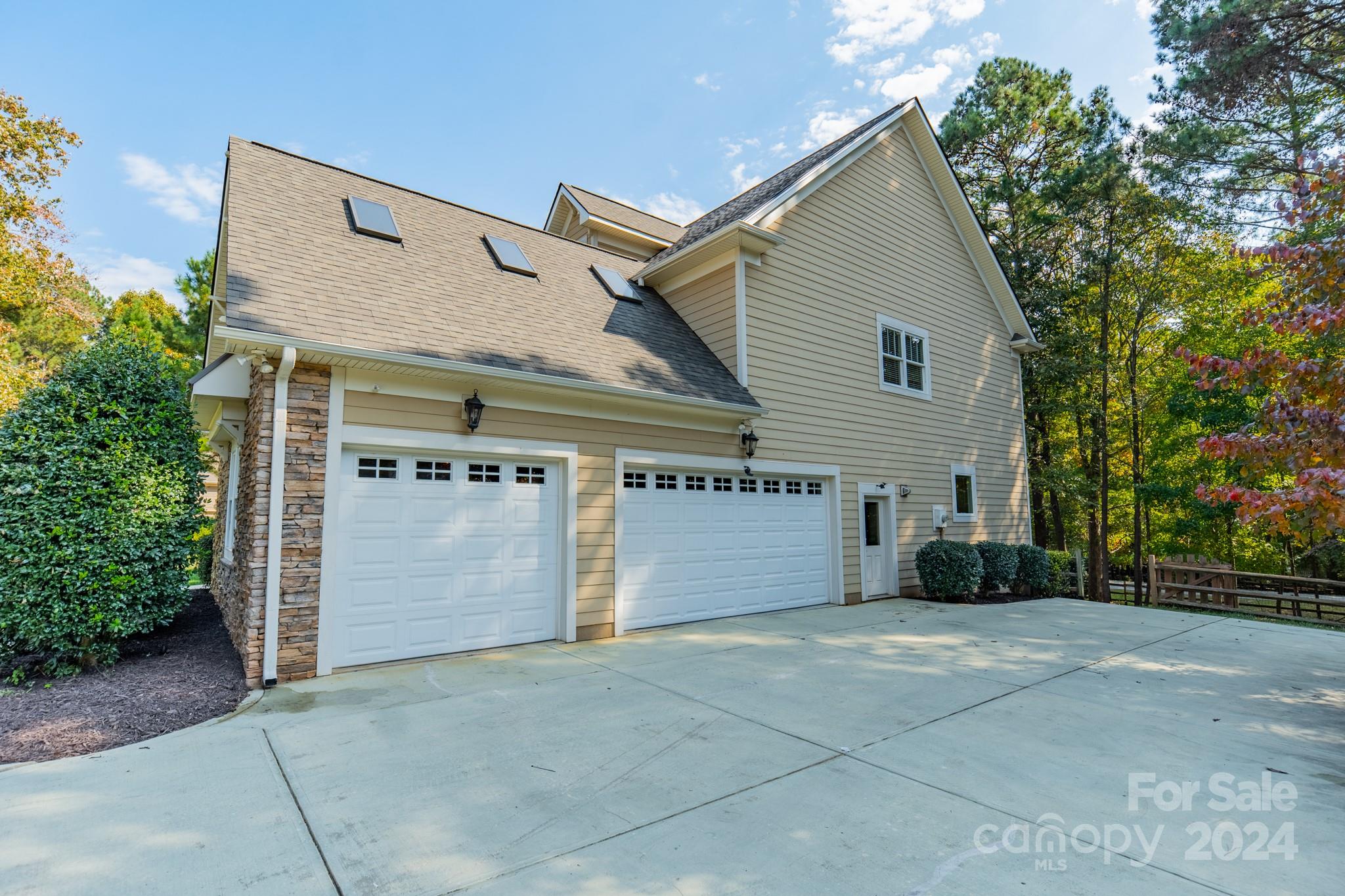103 Linden Falls Court