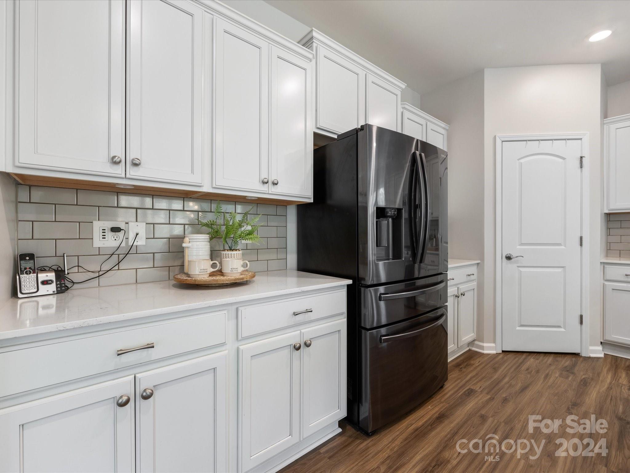 509 Vermeer Court