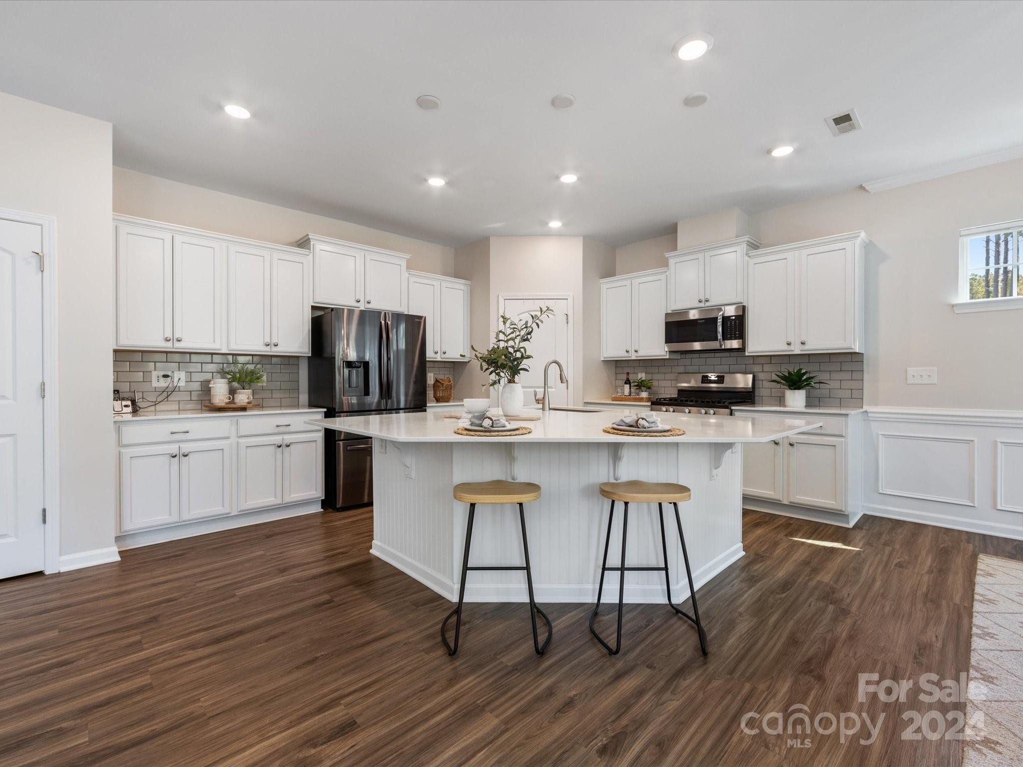 509 Vermeer Court