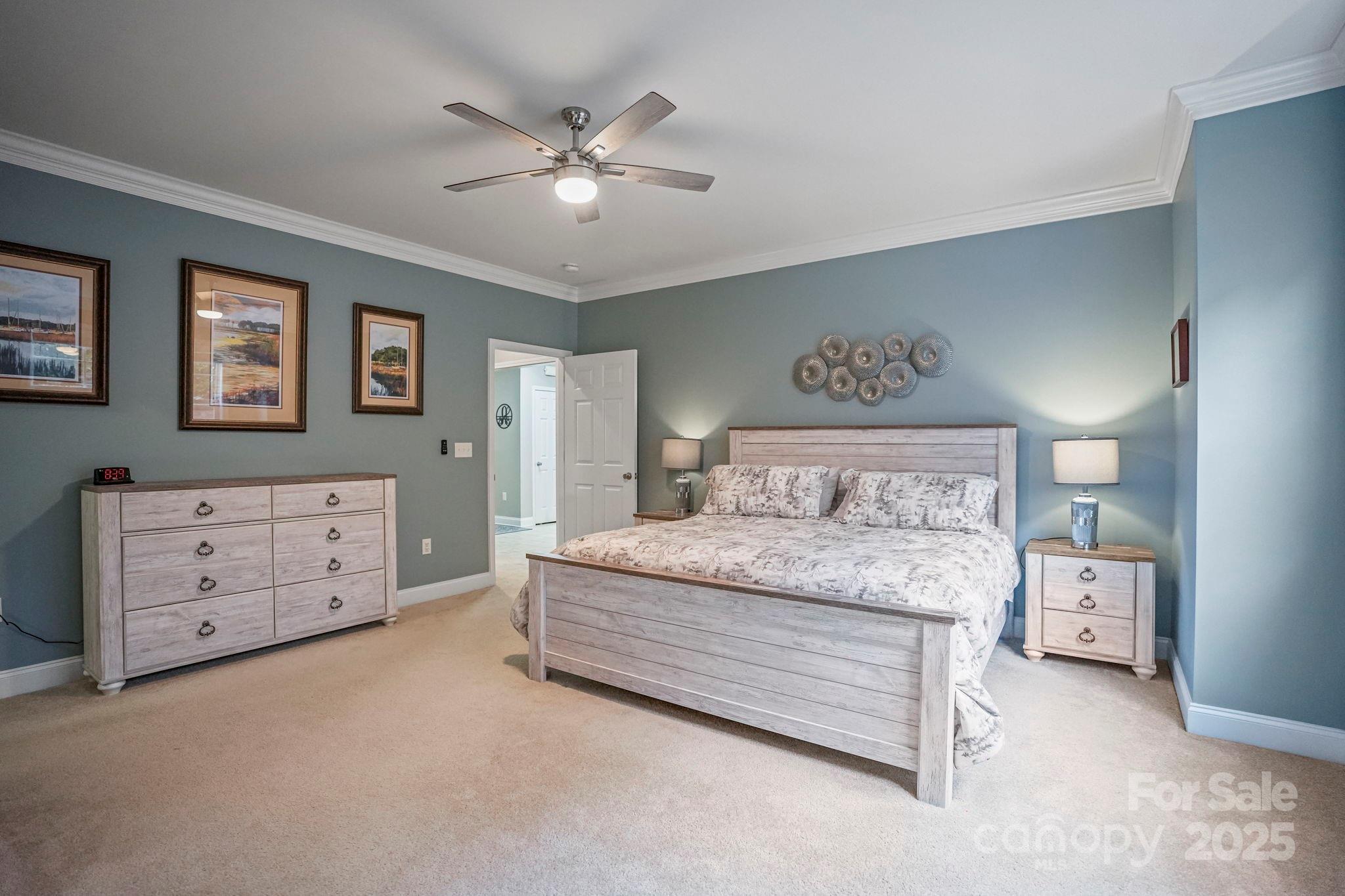 8905 Rosalyn Glen Road