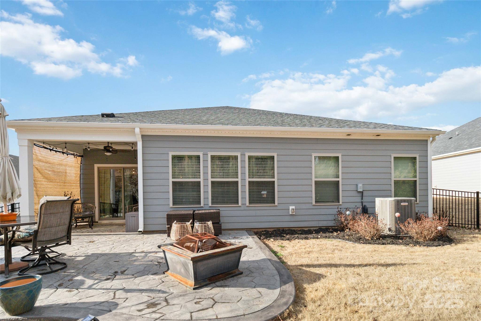 8715 Pennegrove Circle
