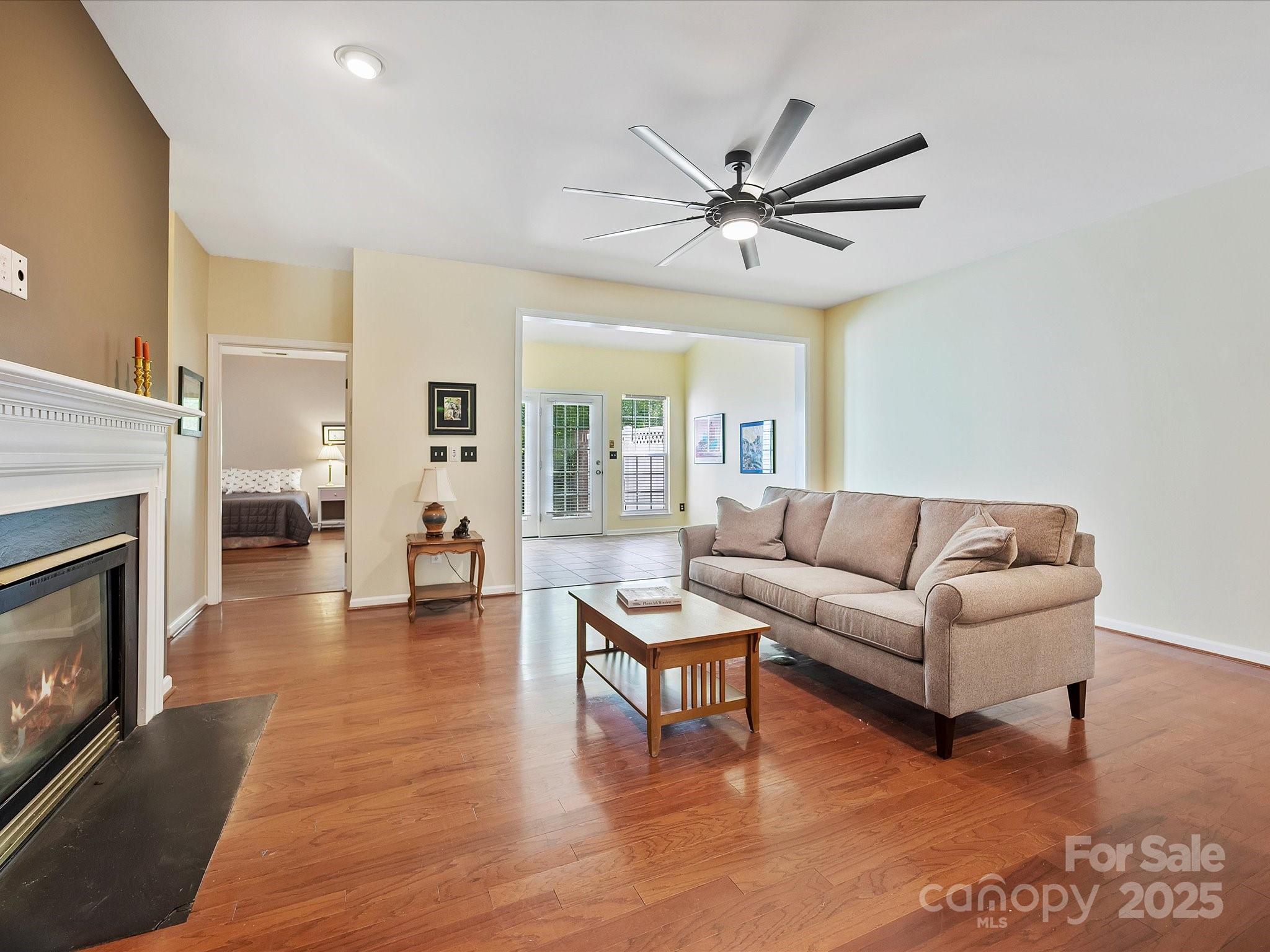 14605 Greenpoint Lane