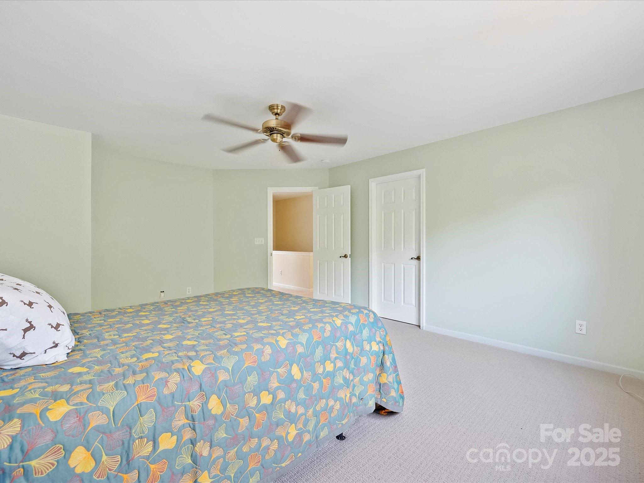 14605 Greenpoint Lane
