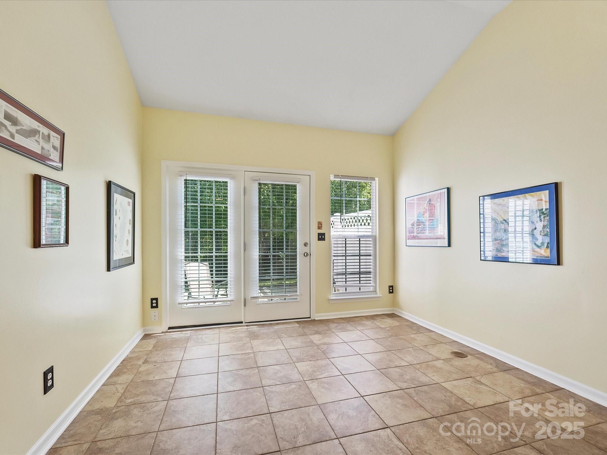 14605 Greenpoint Lane