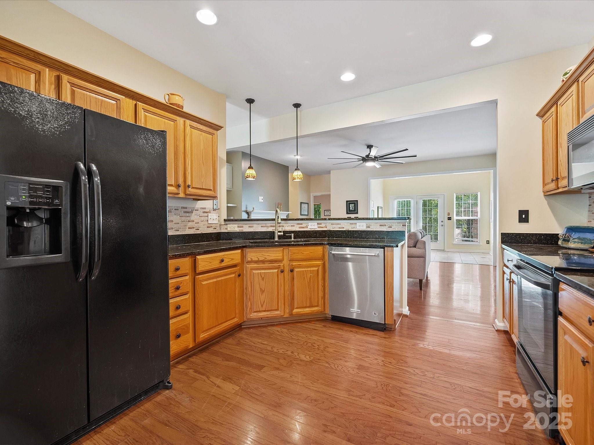 14605 Greenpoint Lane