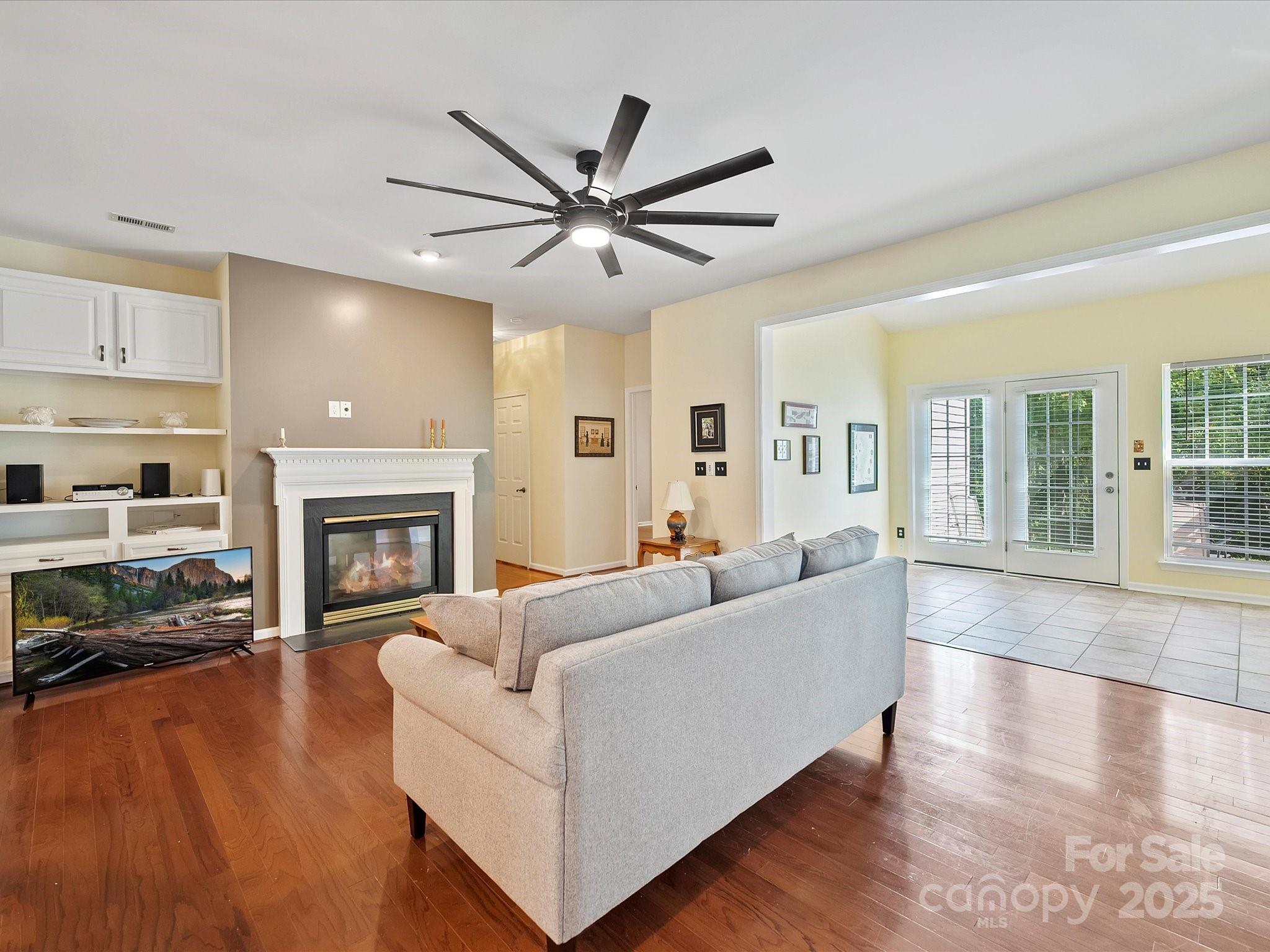 14605 Greenpoint Lane
