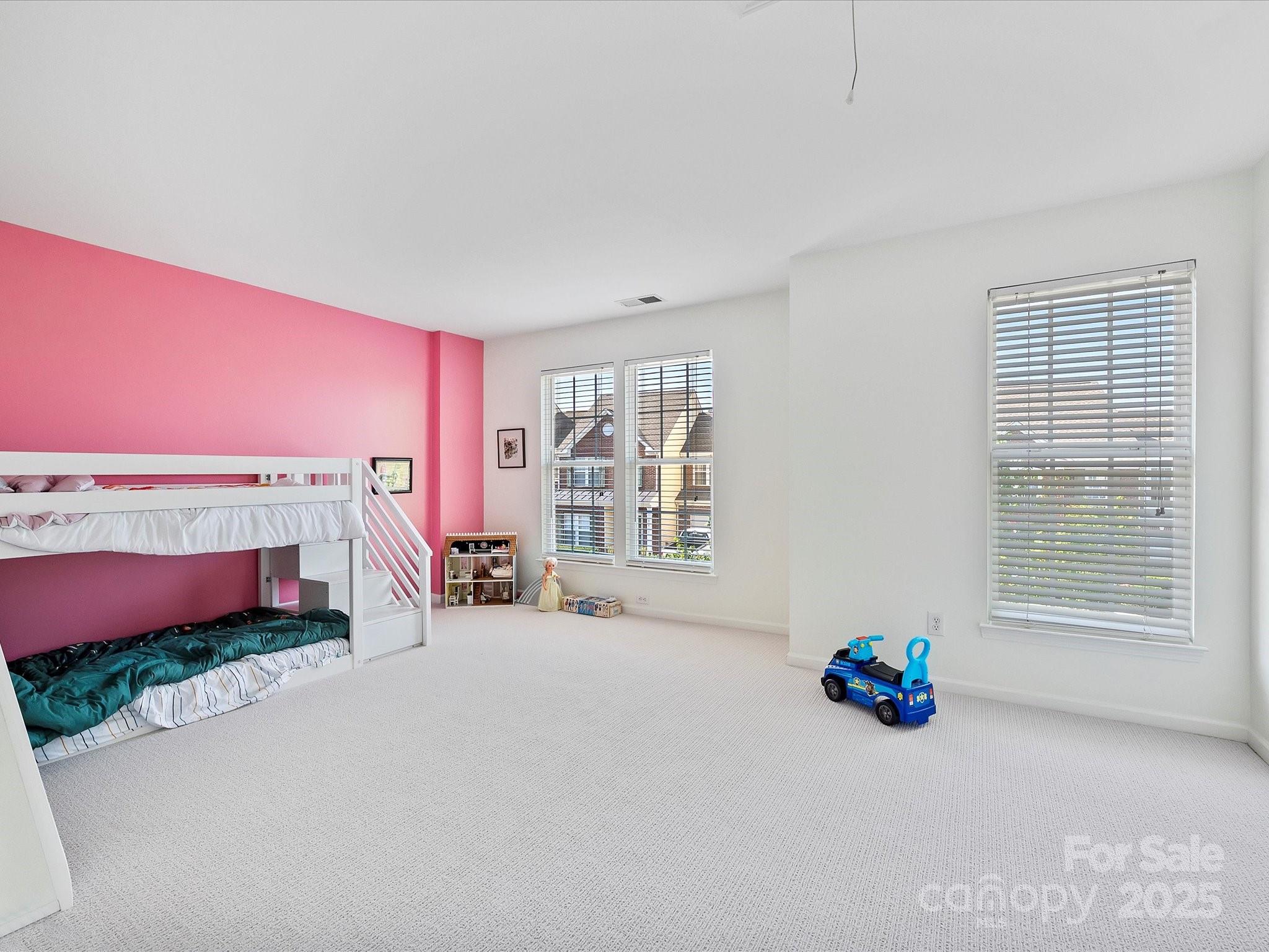 14605 Greenpoint Lane