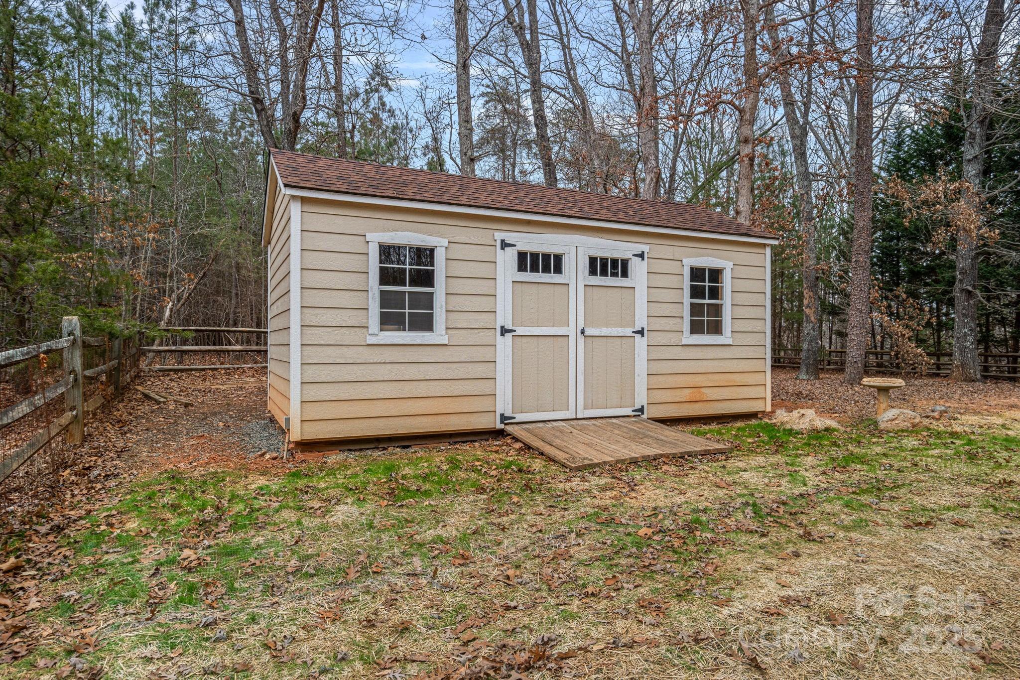 349 Isle Of Pines Road