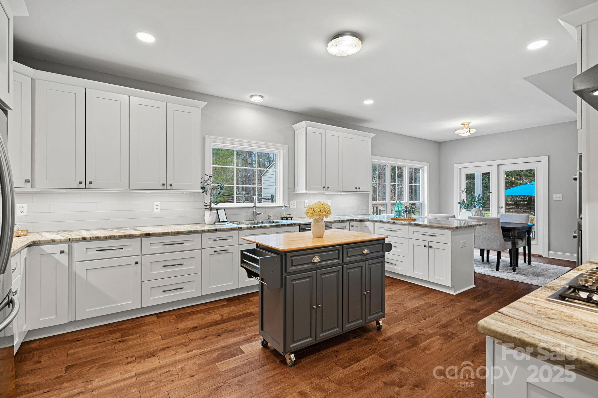 349 Isle Of Pines Road