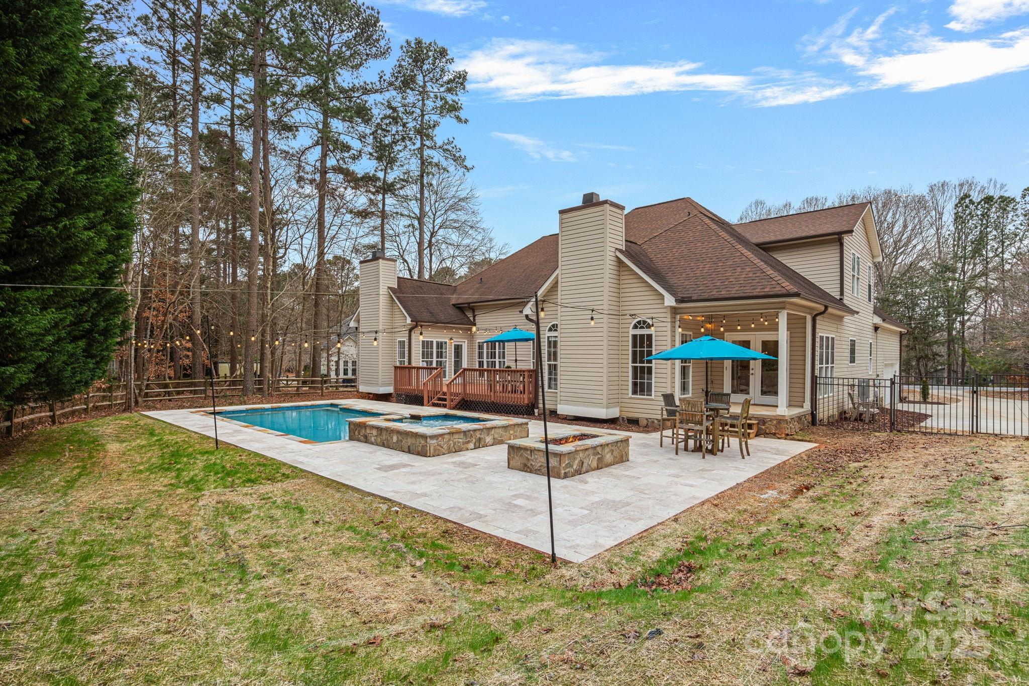349 Isle Of Pines Road