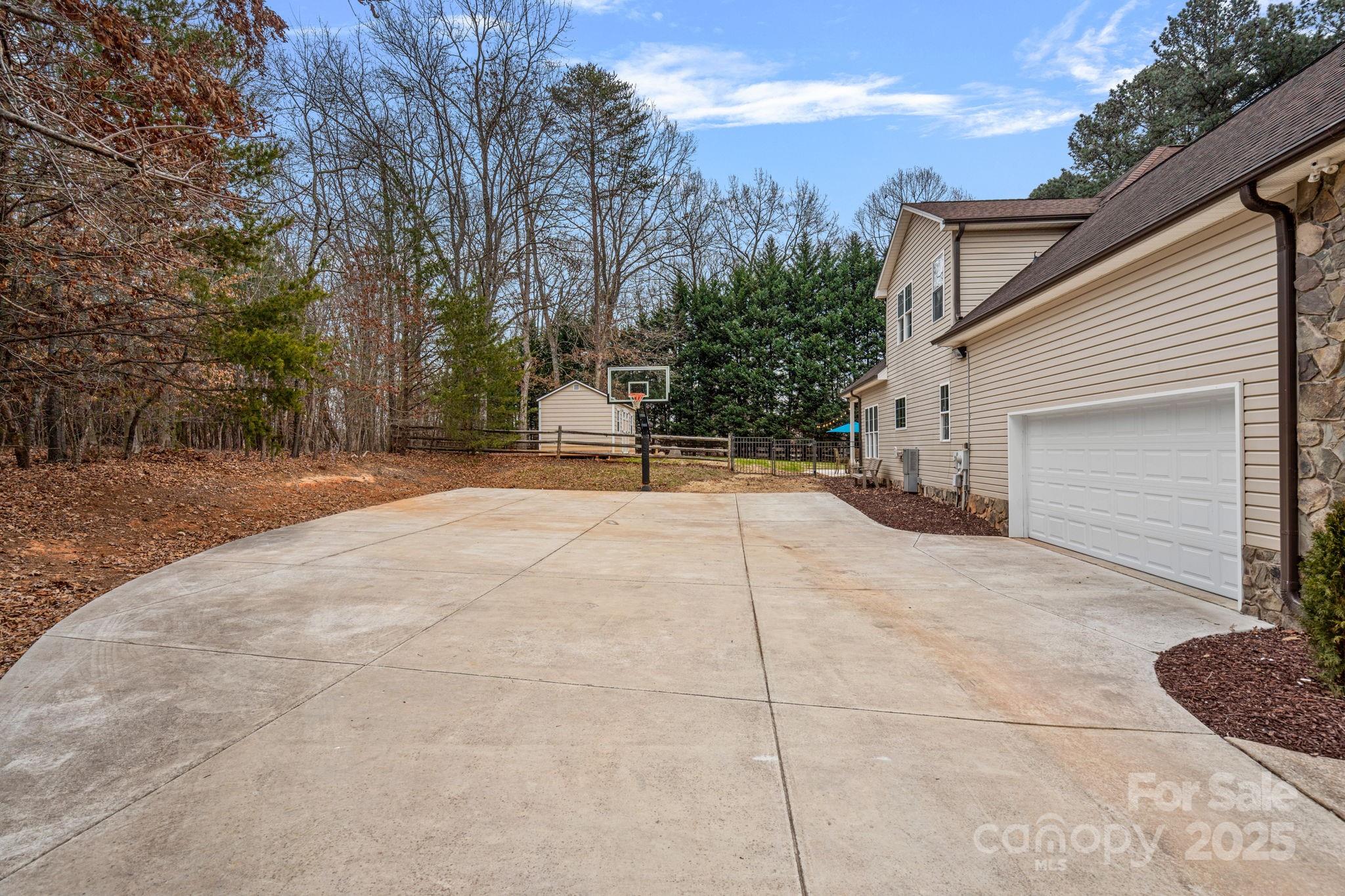 349 Isle Of Pines Road