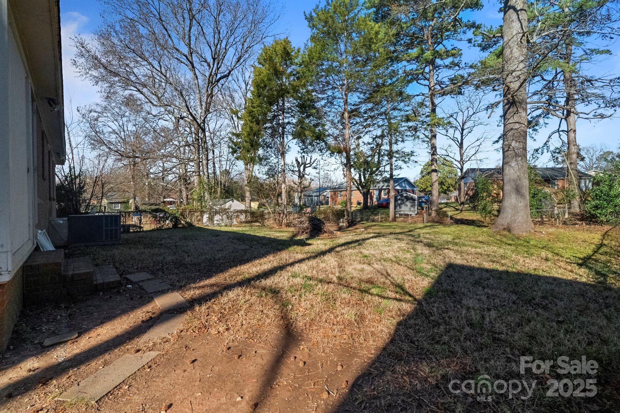 2816 Wedgefield Drive