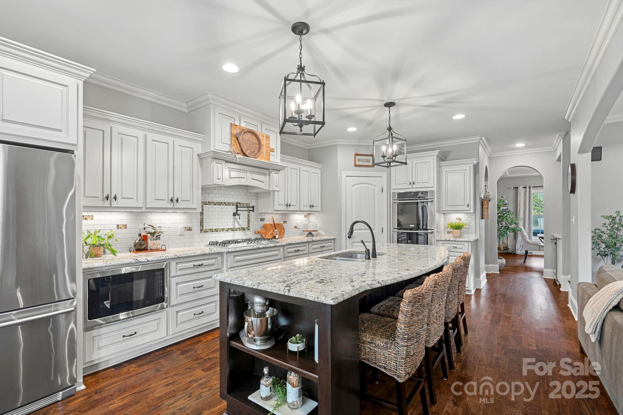 582 Barber Loop