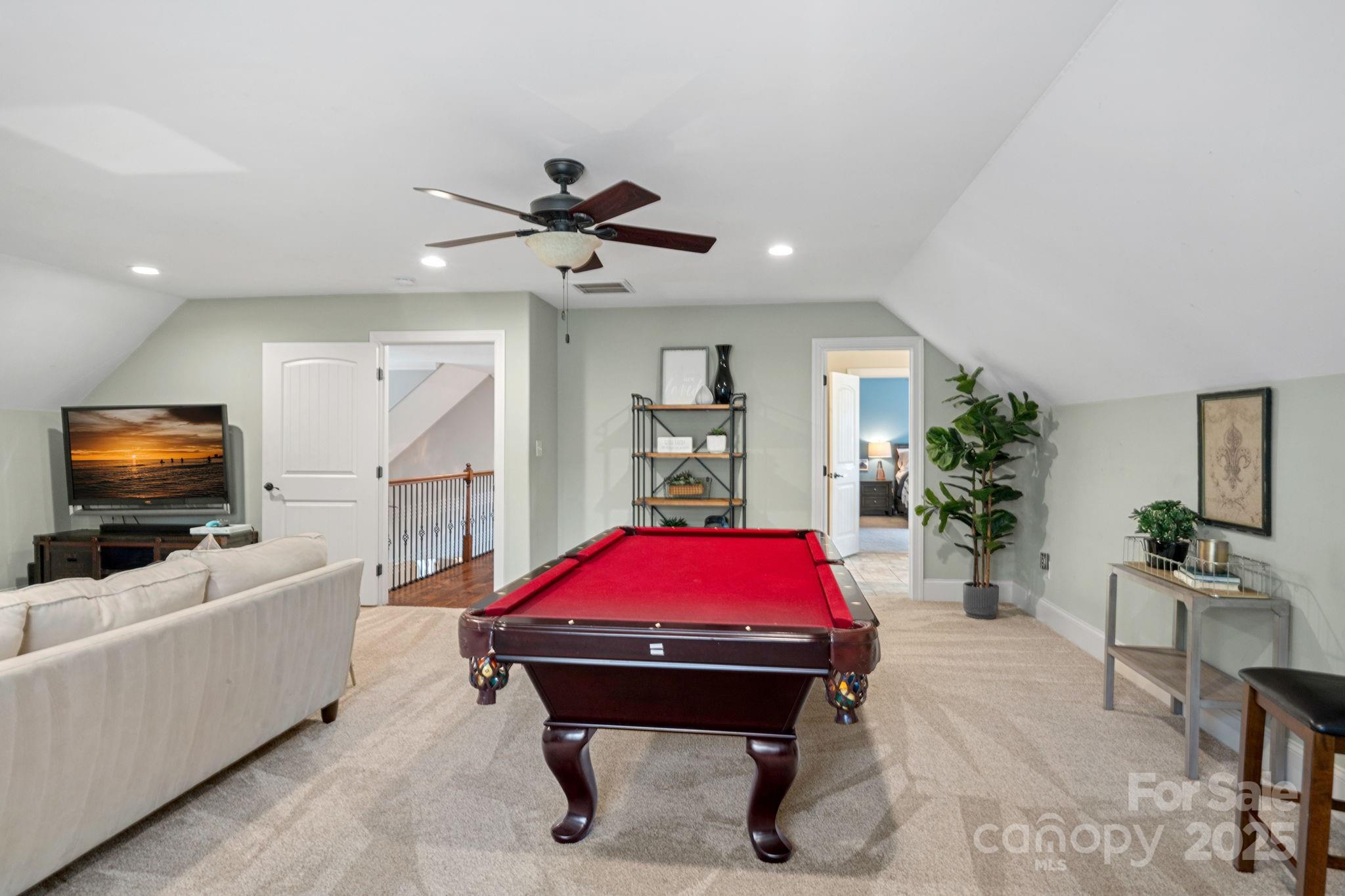 582 Barber Loop