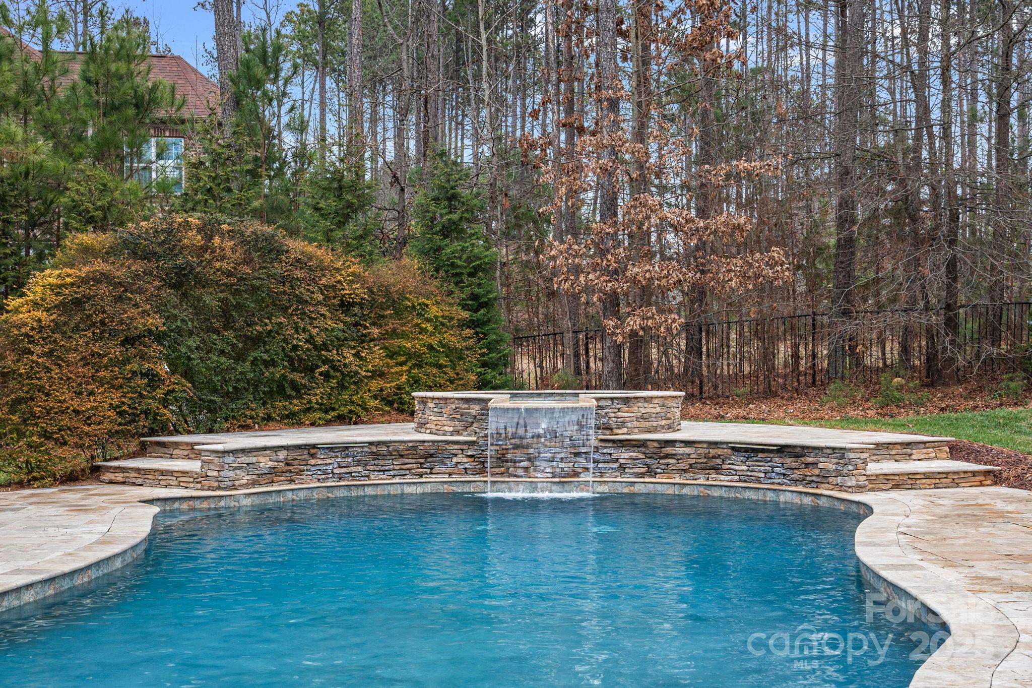 582 Barber Loop