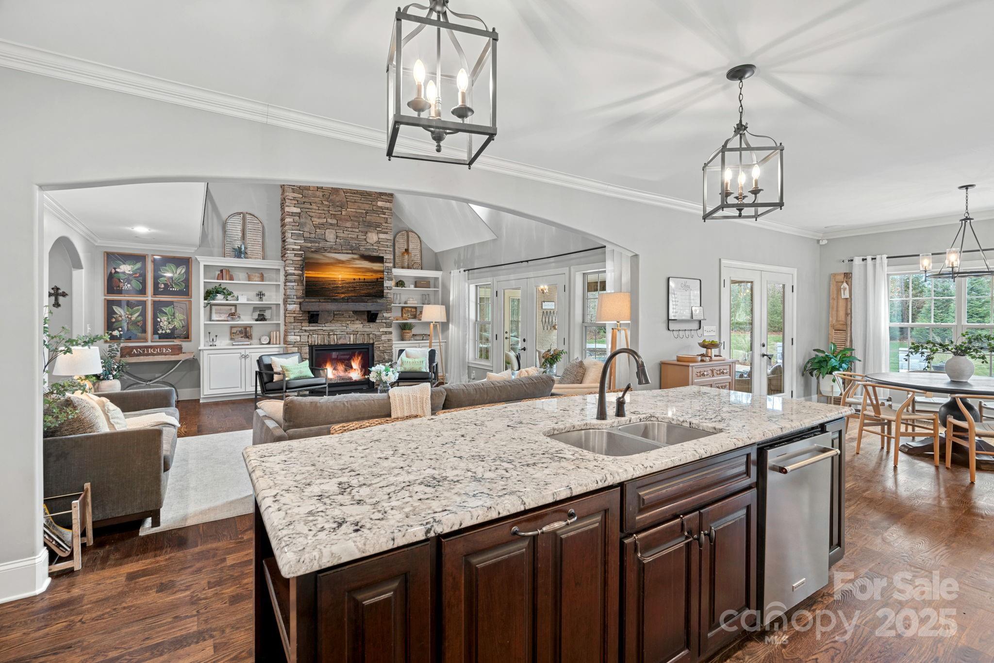 582 Barber Loop