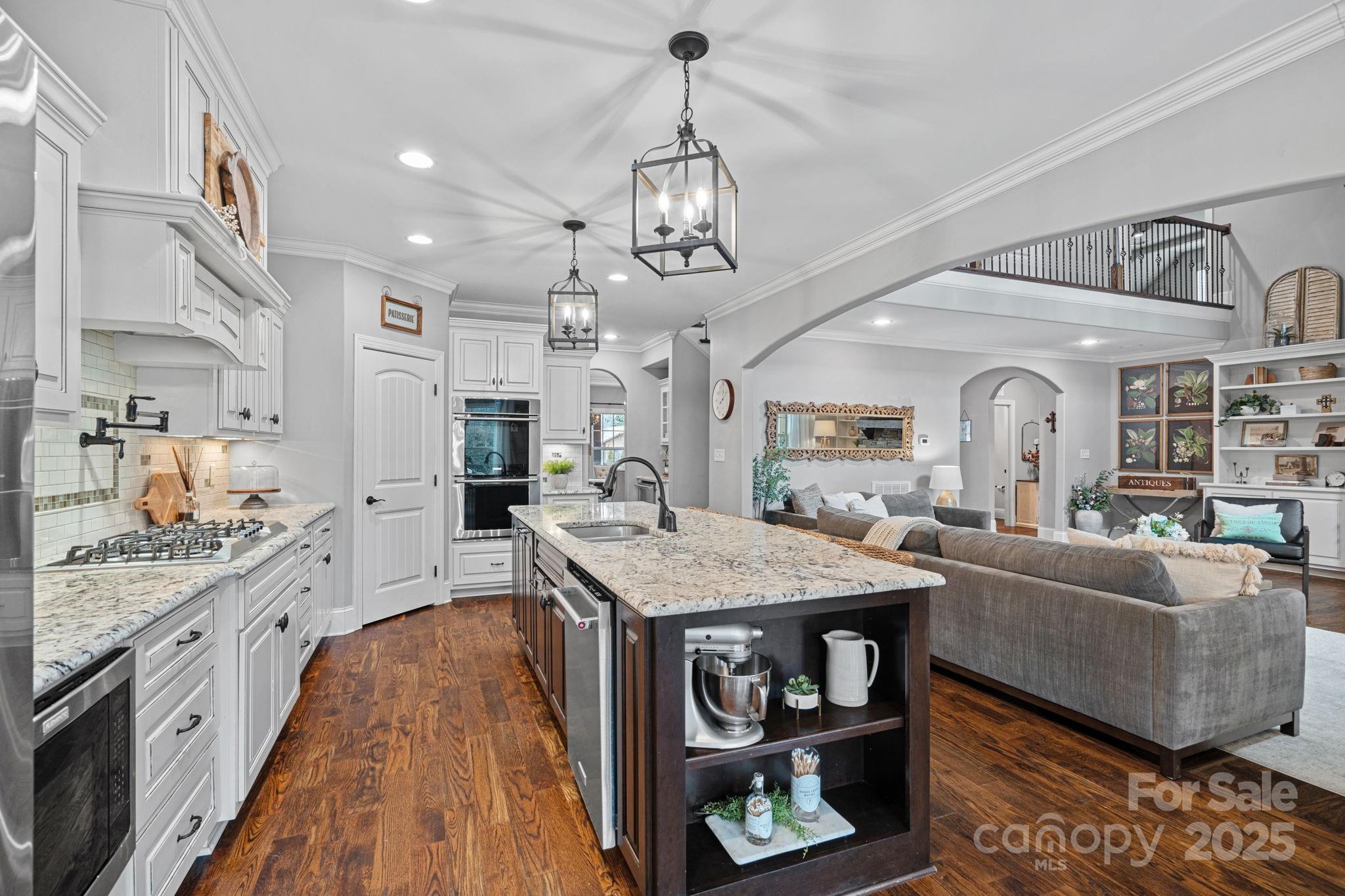 582 Barber Loop