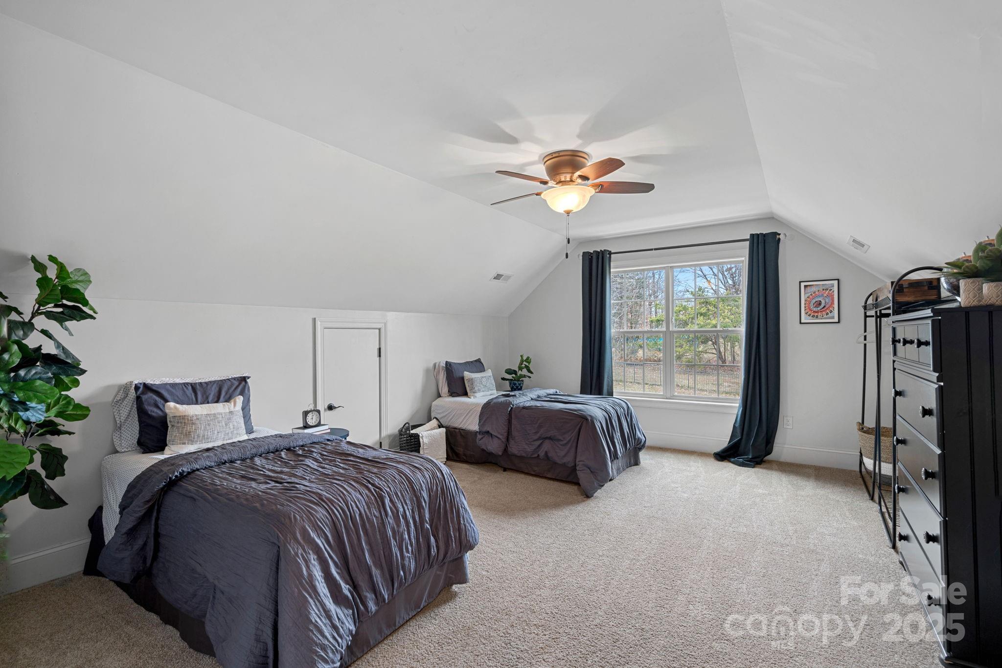 582 Barber Loop