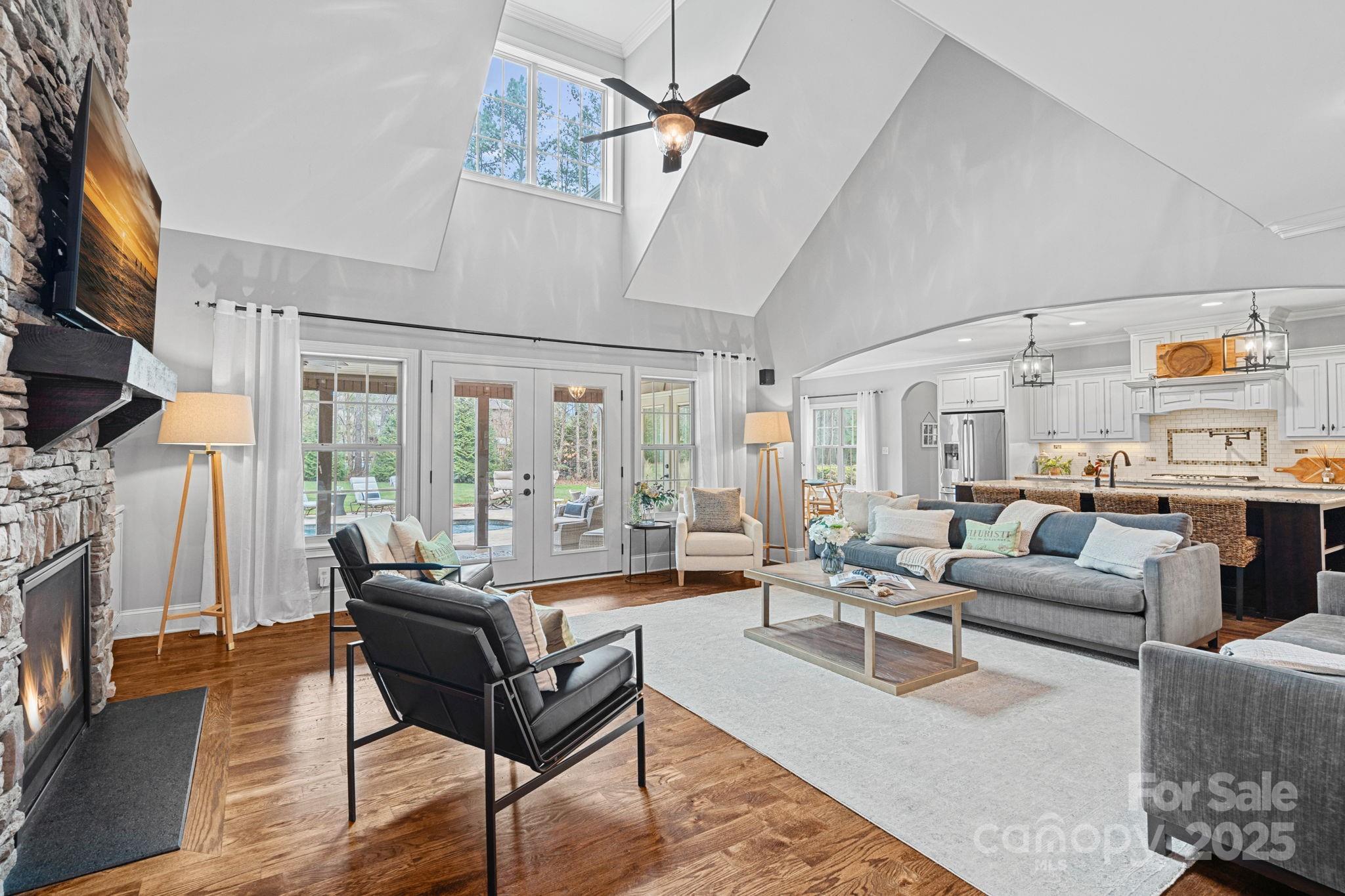 582 Barber Loop
