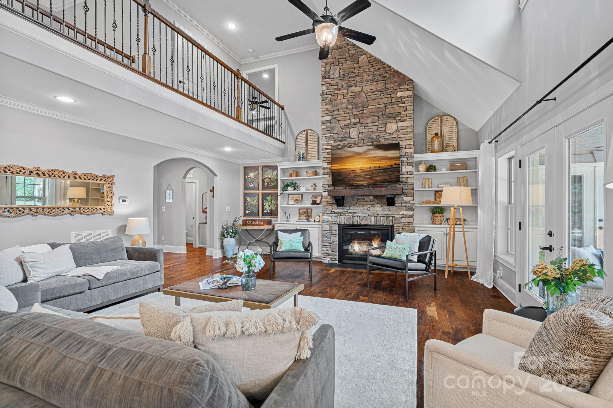 582 Barber Loop