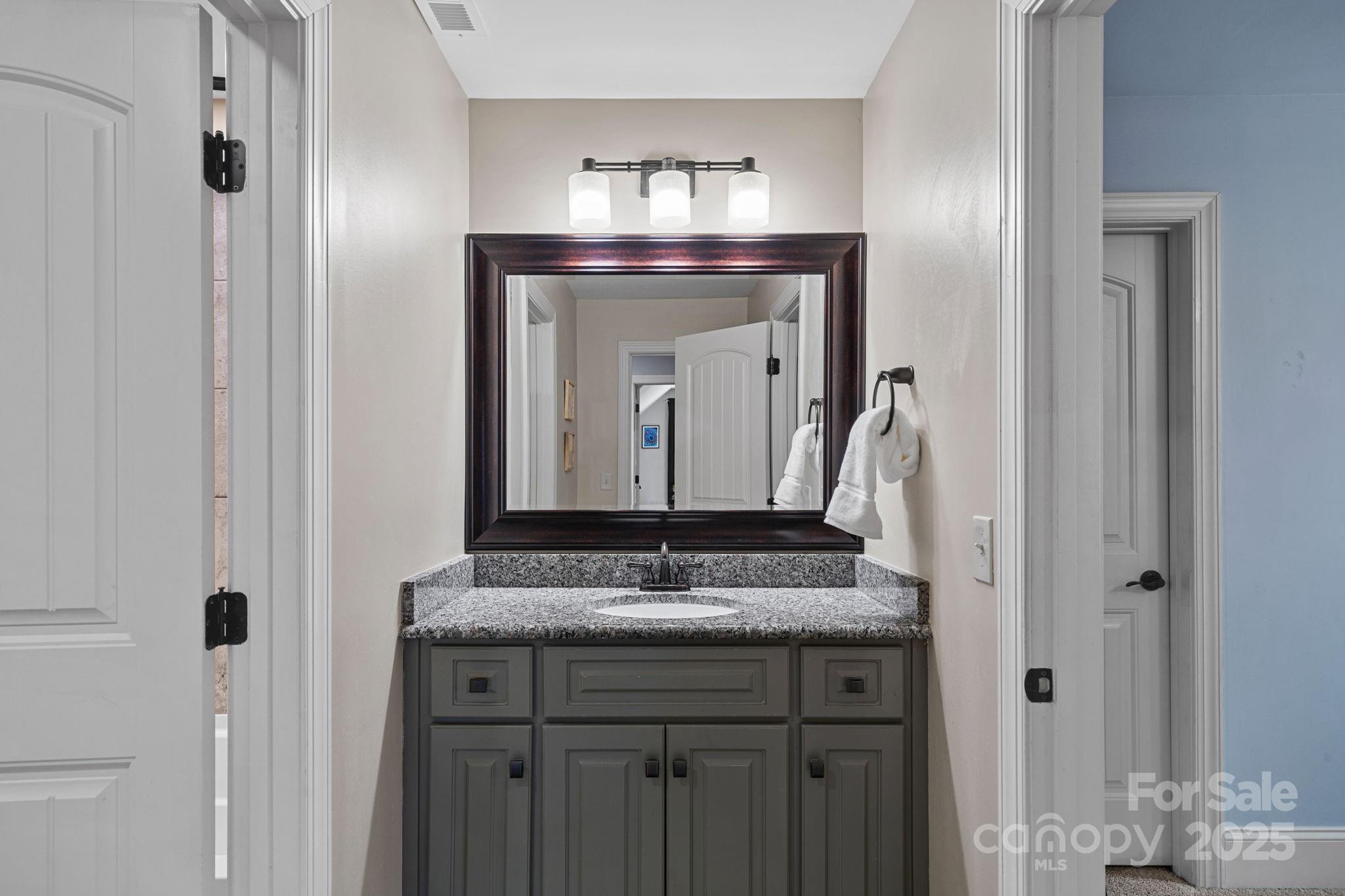 582 Barber Loop