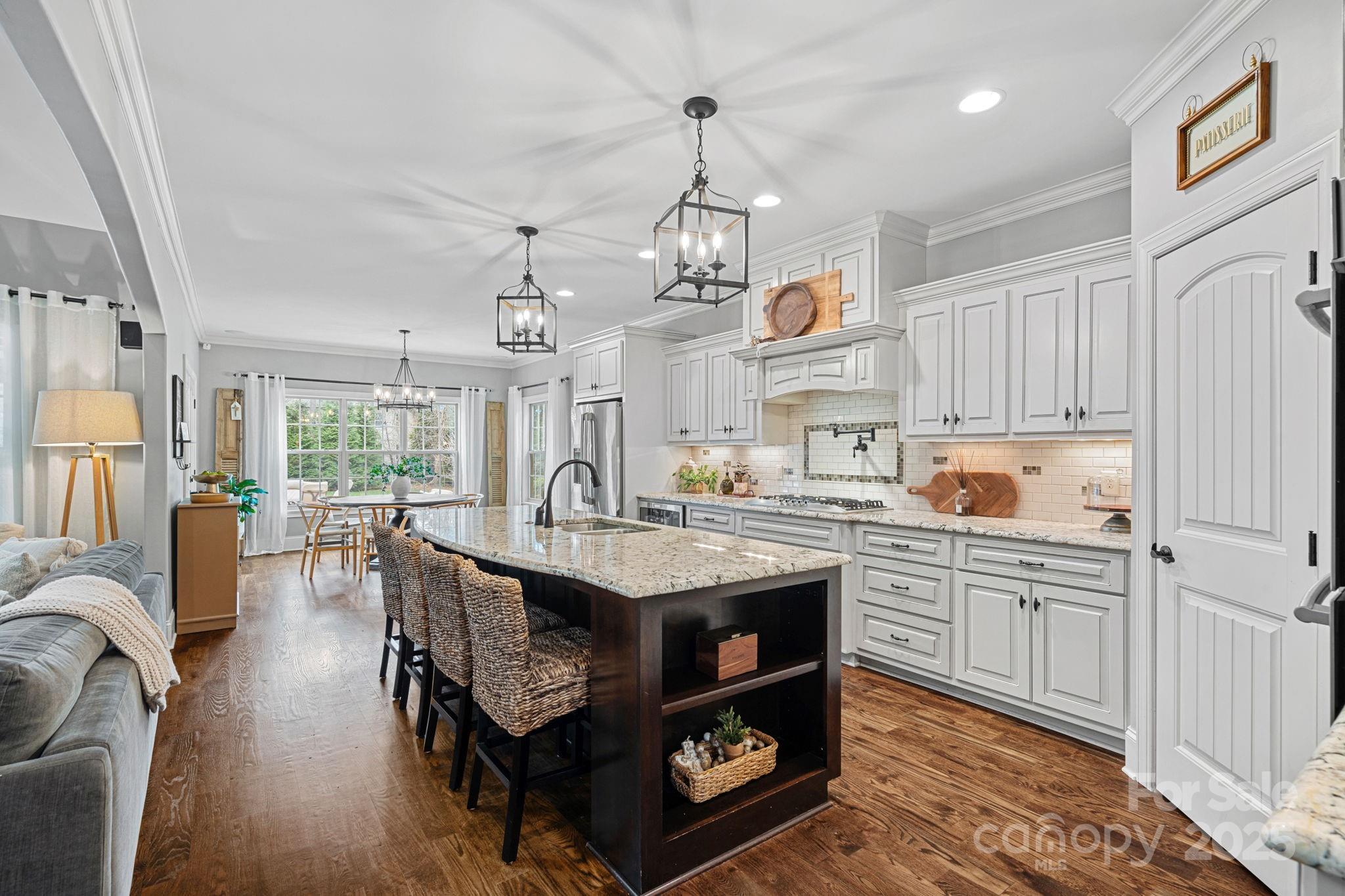 582 Barber Loop