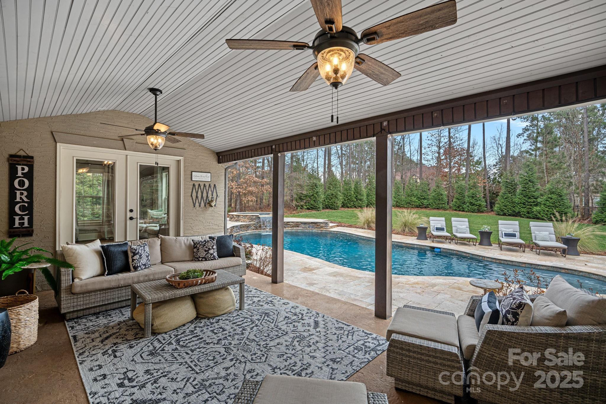 582 Barber Loop