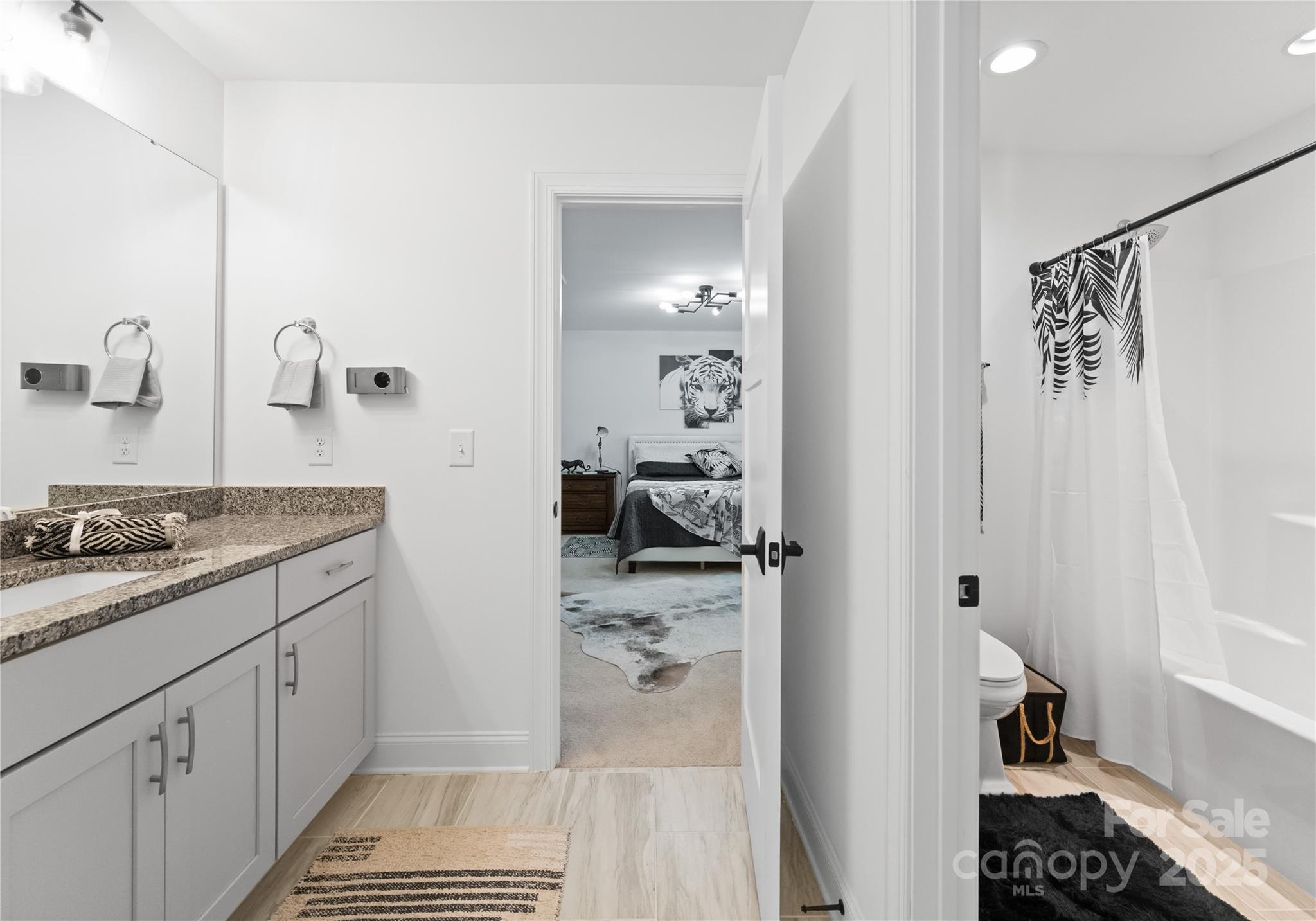 6601 Harbor Oaks Drive